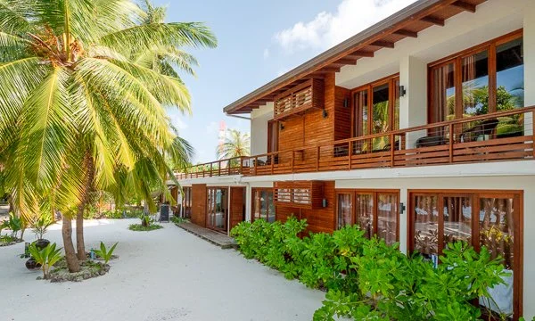 Aveyla-Manta-Village-Village-Baa-Atoll-Thumb.jpg