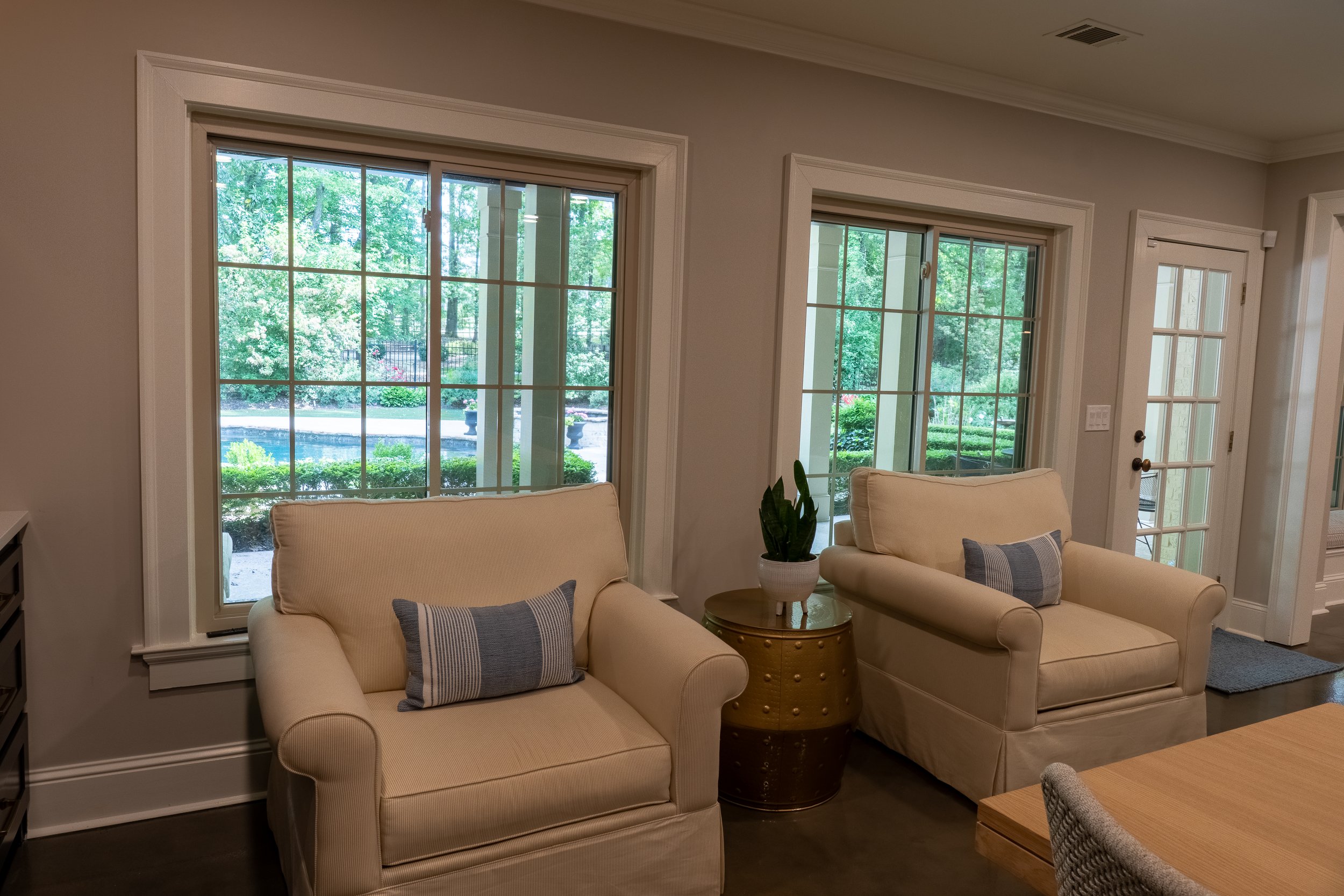 Dasement Dining Room-3 (1).jpg