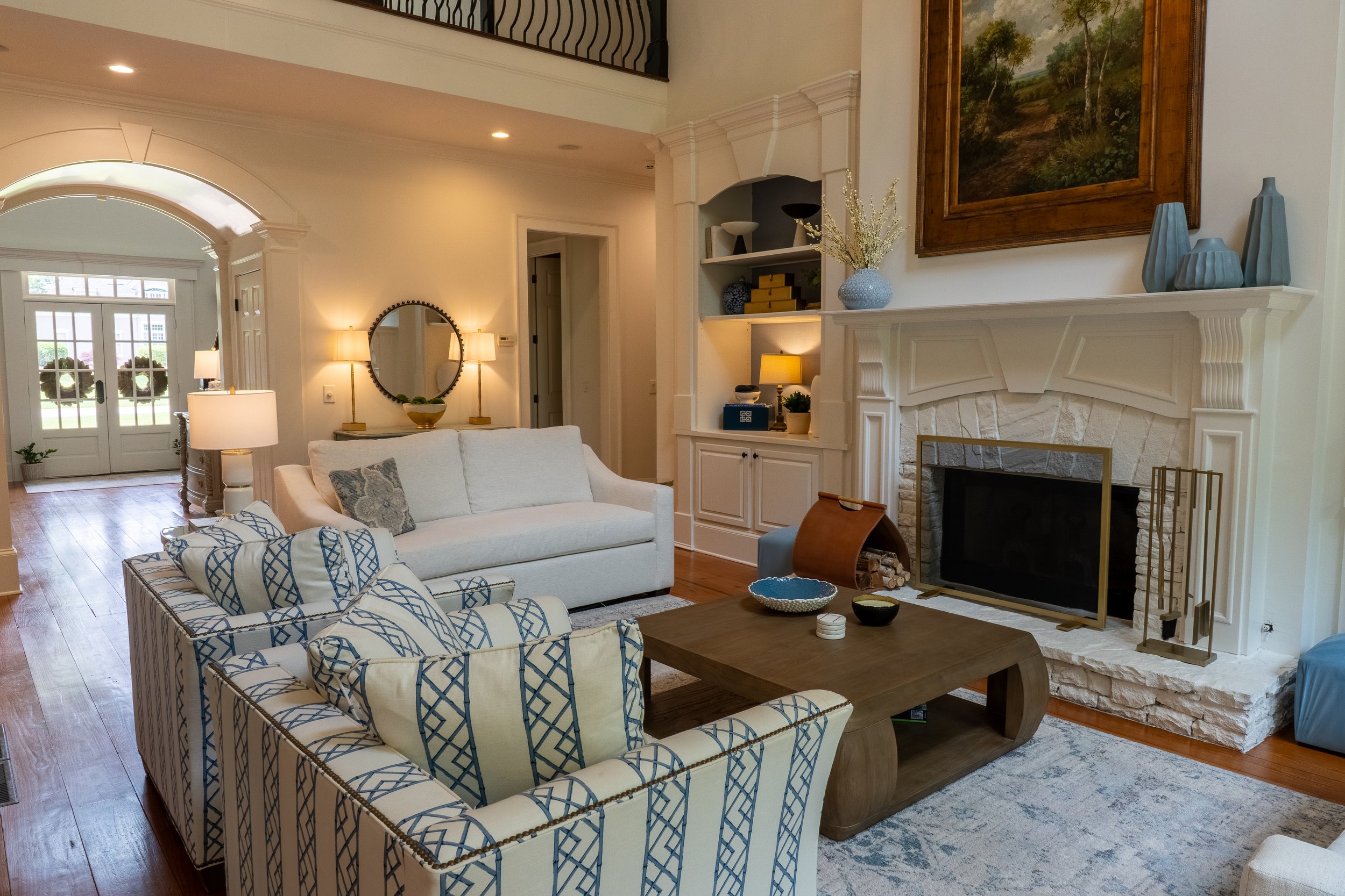 Living room-14.jpg