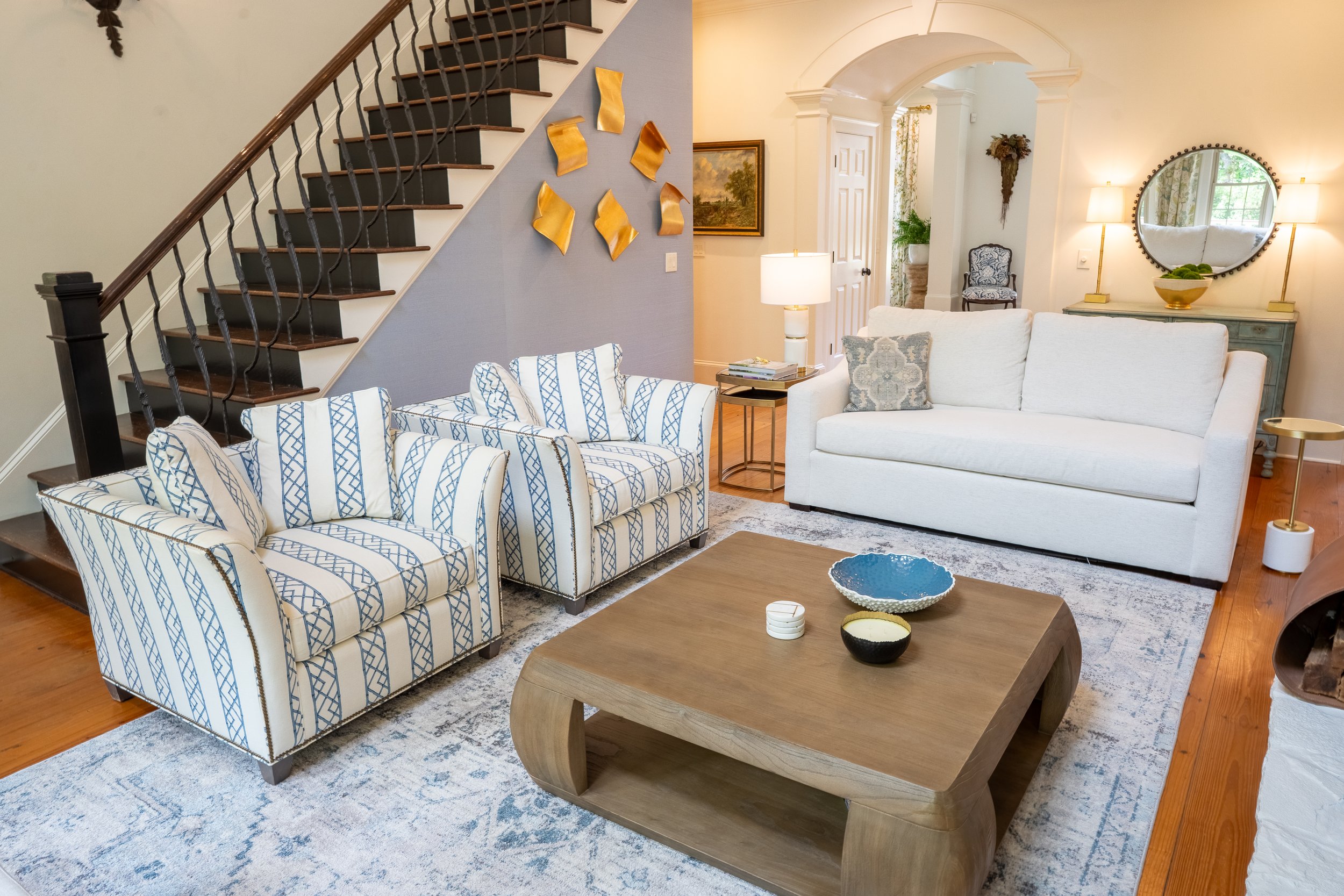 Living room-09.jpg