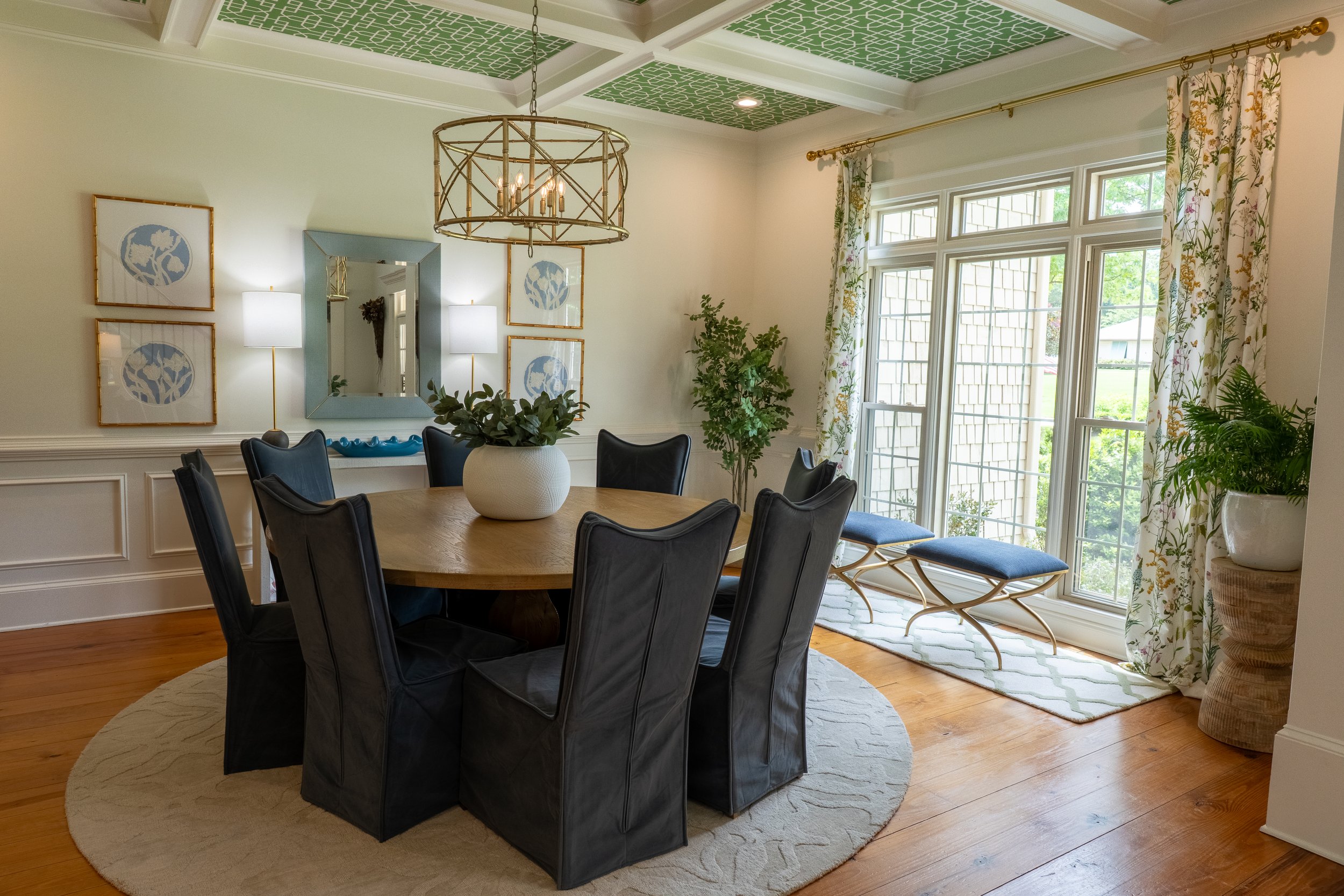 Dining room -2.jpg