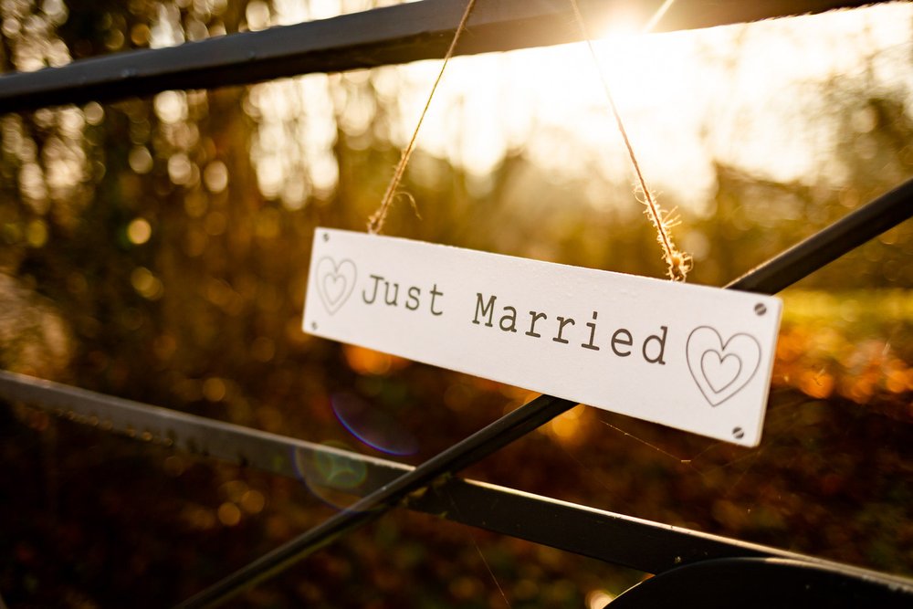 just-married-sign-wasing-park