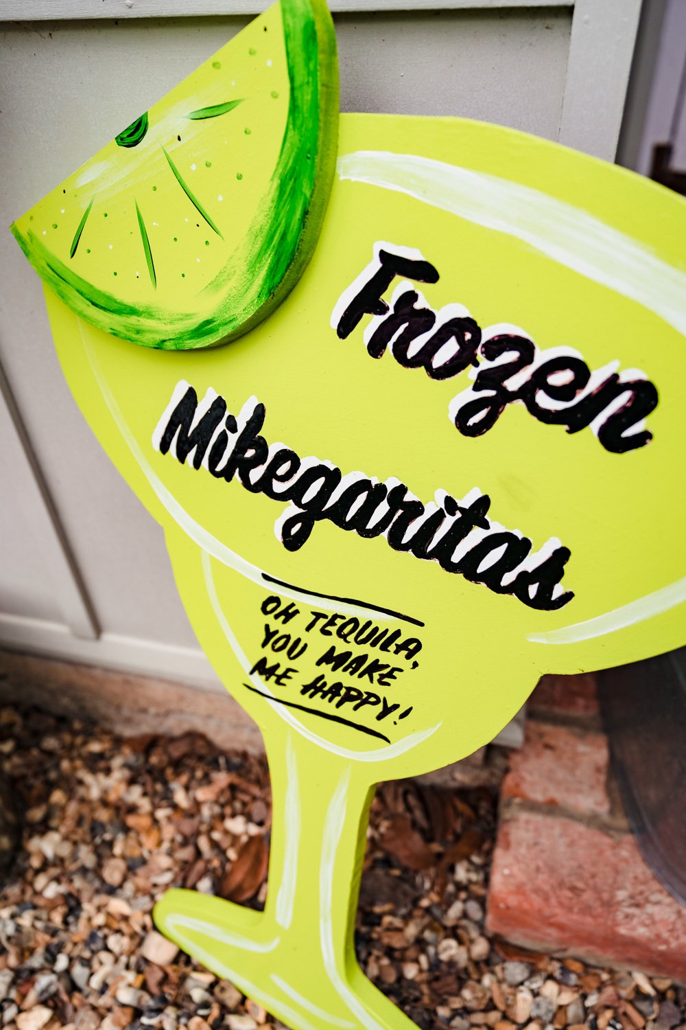 Frozen marguerita sign