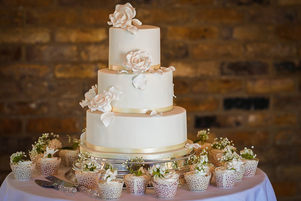 Wedding cake at Friern Manor Country Hotel, Brentwood, Essex