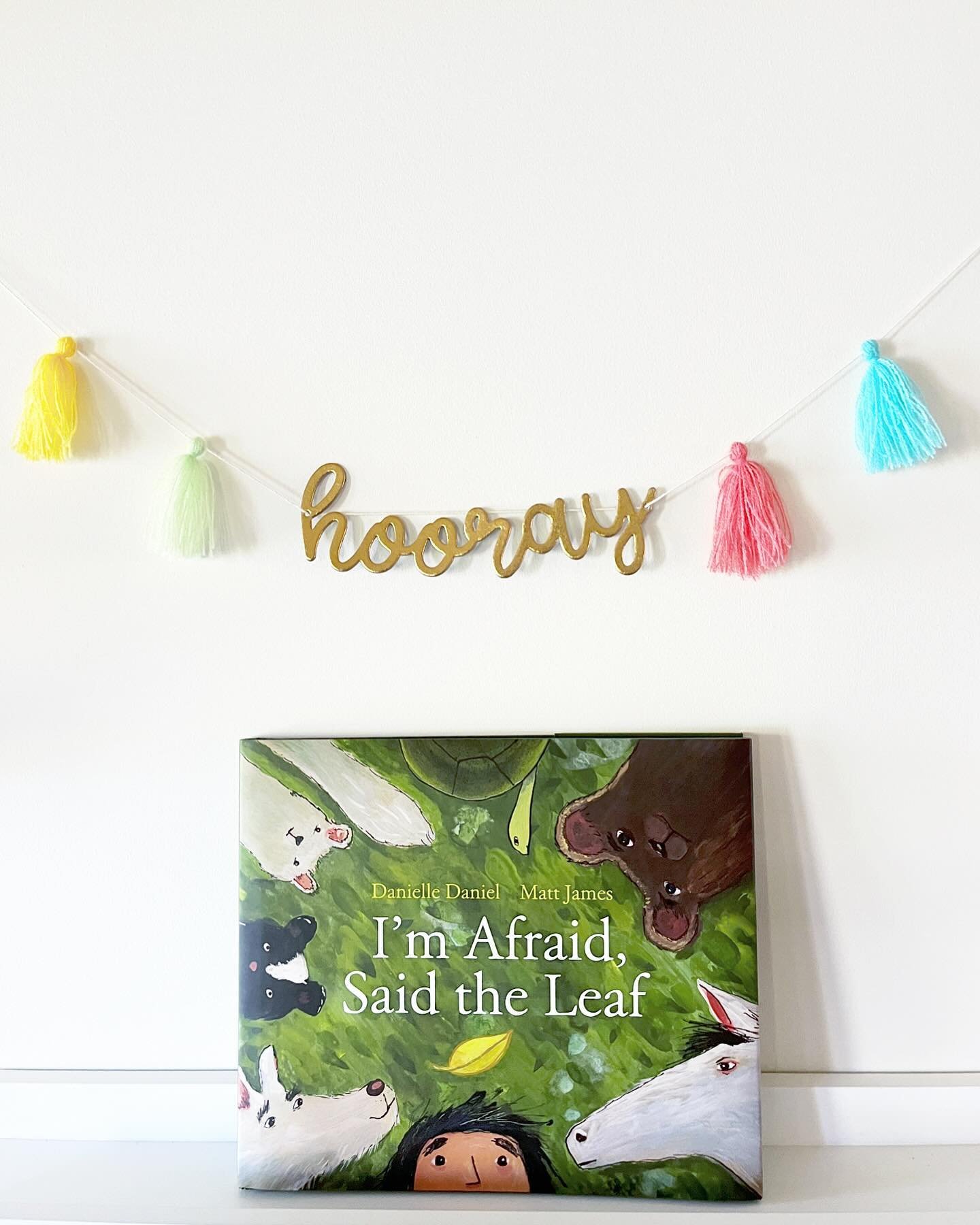 📣 Hooray! TODAY is the official PUB DAY for I&rsquo;M AFRAID SAID THE LEAF published by @tundrabooks! 🥳🎉🙌🏼 

Danielle dedicated this book to her little brothers Frank and Bobby 💛💛 and cannot wait to share it with readers of all ages. This book