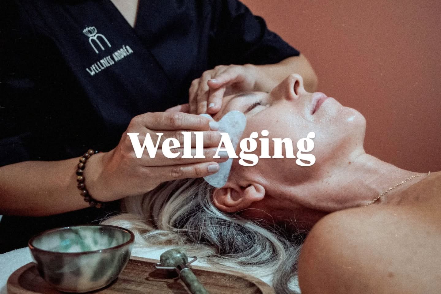 L'art du bien vieillir,

Il ne s'agit plus de masquer le temps qui passe mais de vieillir bien dans sa peau et dans ses baskets.

Bien vieillir ce n'est pas arr&ecirc;ter le temps, c'est apprendre &agrave; se regarder avec bienveillance et mieux appr