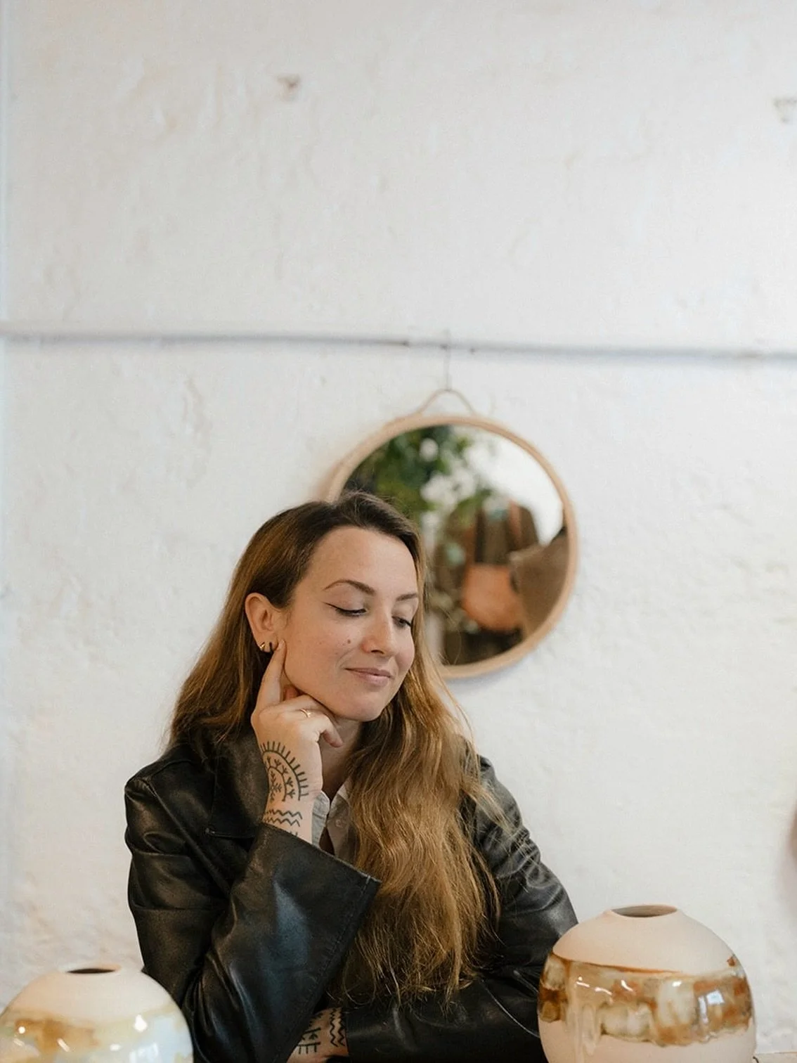 Admiring the collab with @stuff.wip and the collection it&rsquo;s growing into. Cicilia&rsquo;s been busy, and I&rsquo;ve got three more moon vessels headed for fresh spring glazes. Starting with pink 💅

Photo by @ireneyap 
Come home already x