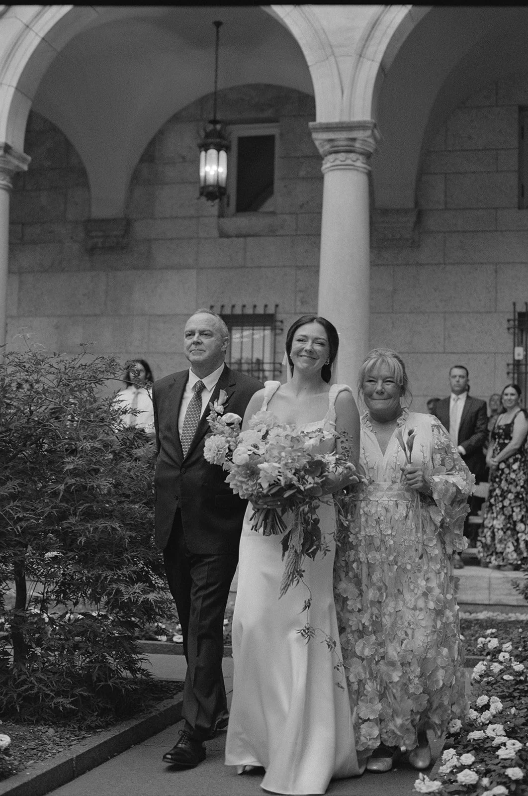 AV 260828 Sam Mike - Ceremony-35.jpg