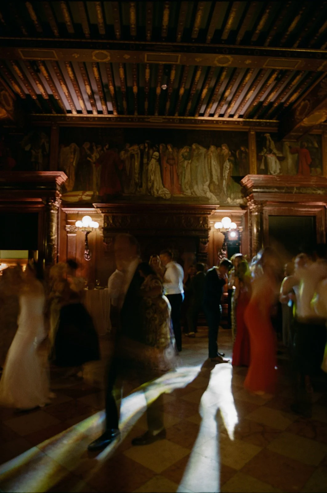 AV 260828 Sam Mike - Dancing-205.jpg