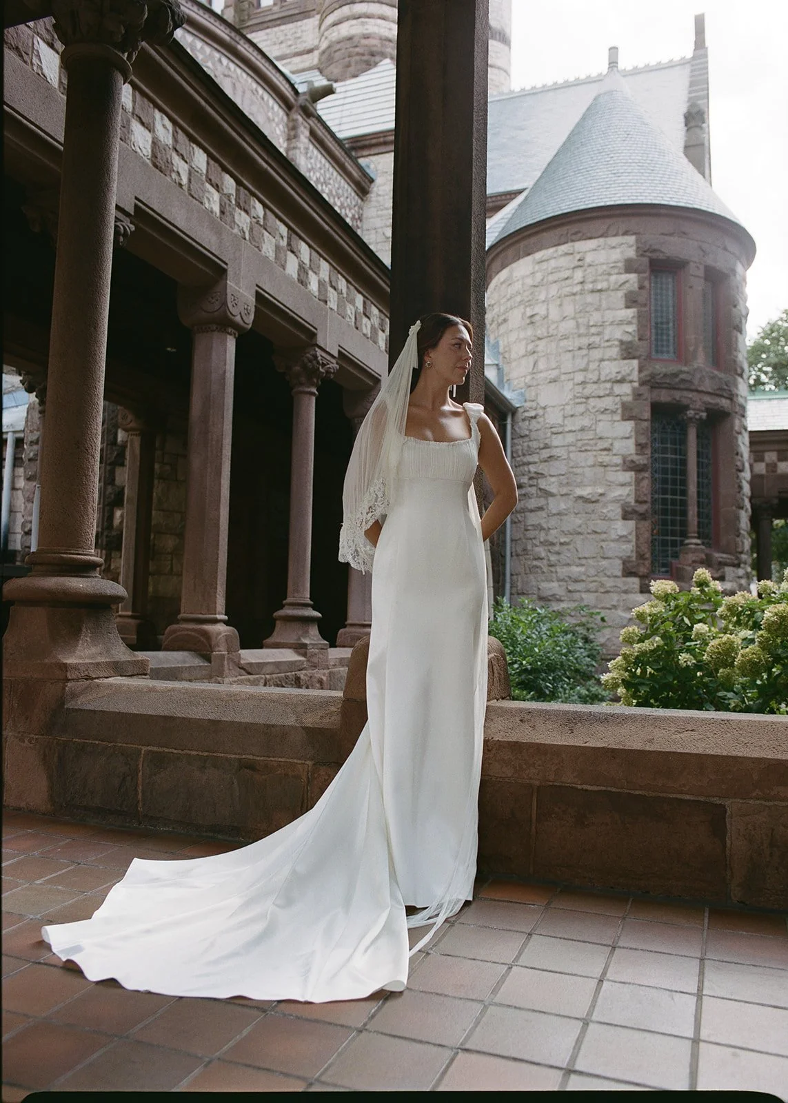 AV 260828 Sam Mike - First Look-43.jpg