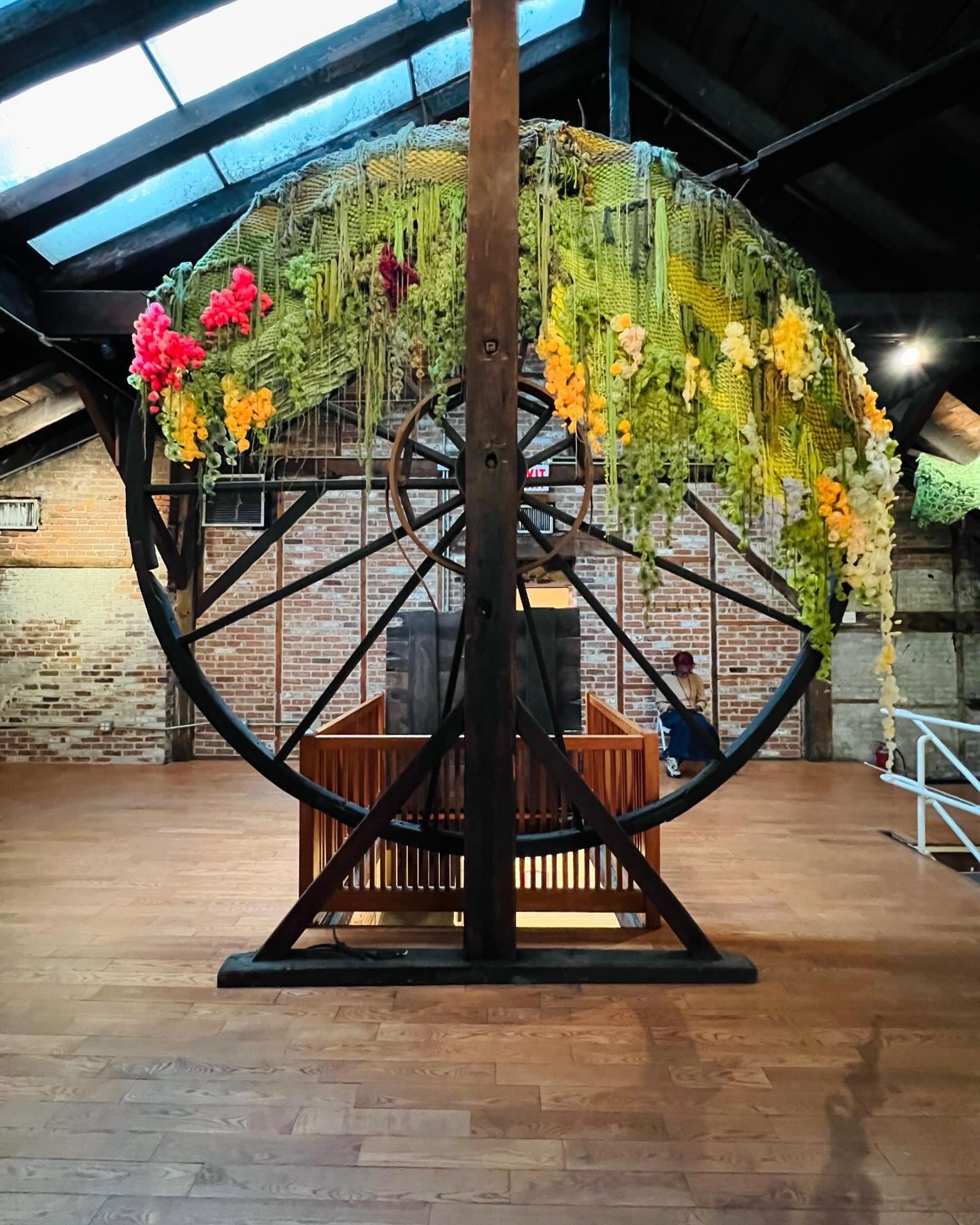 On Sunday I saw The Golden Thread, a must see exhibition curated by Karin Bravin! 👏👏👏 The site-specific show consists of over 100 pieces of textile art set in an historic building at the South Street Seaport.

Go see this show! 👉 Its only open fo