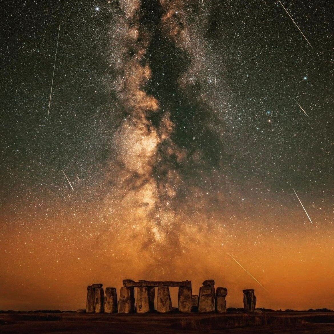 EARTH DAY | It's World Earth Day today and what better way to reflect on our place in the universe than to look to the stars. Tonight happens to be the prime moment to view the Lyrid meteor shower; So named after the constellation of Lyra. Bordering 