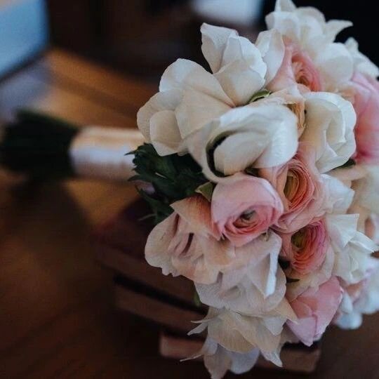 Thank you, Becky and Jesse, for displaying our florals at the Windham Manor Bridal Expo last weekend! You can't go wrong with anemones and Ranunculus! We look forward to working with you two in the future!