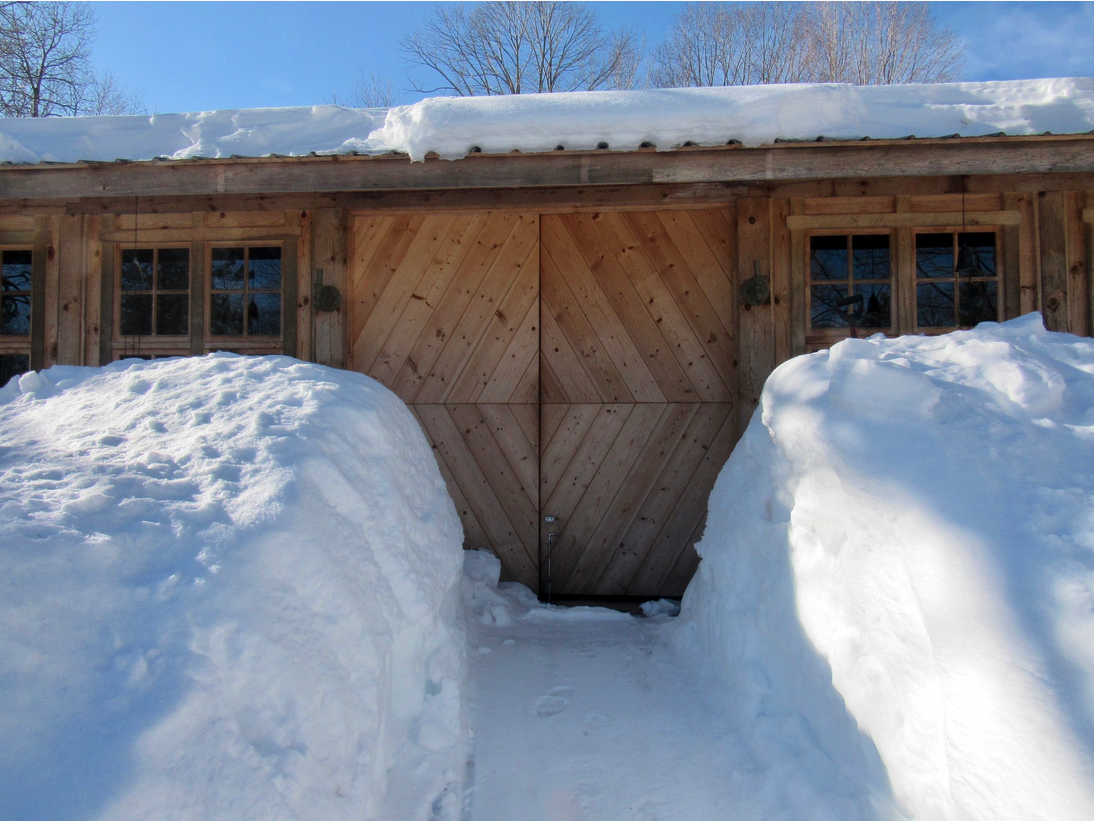 PF Barn Snow Banks.png