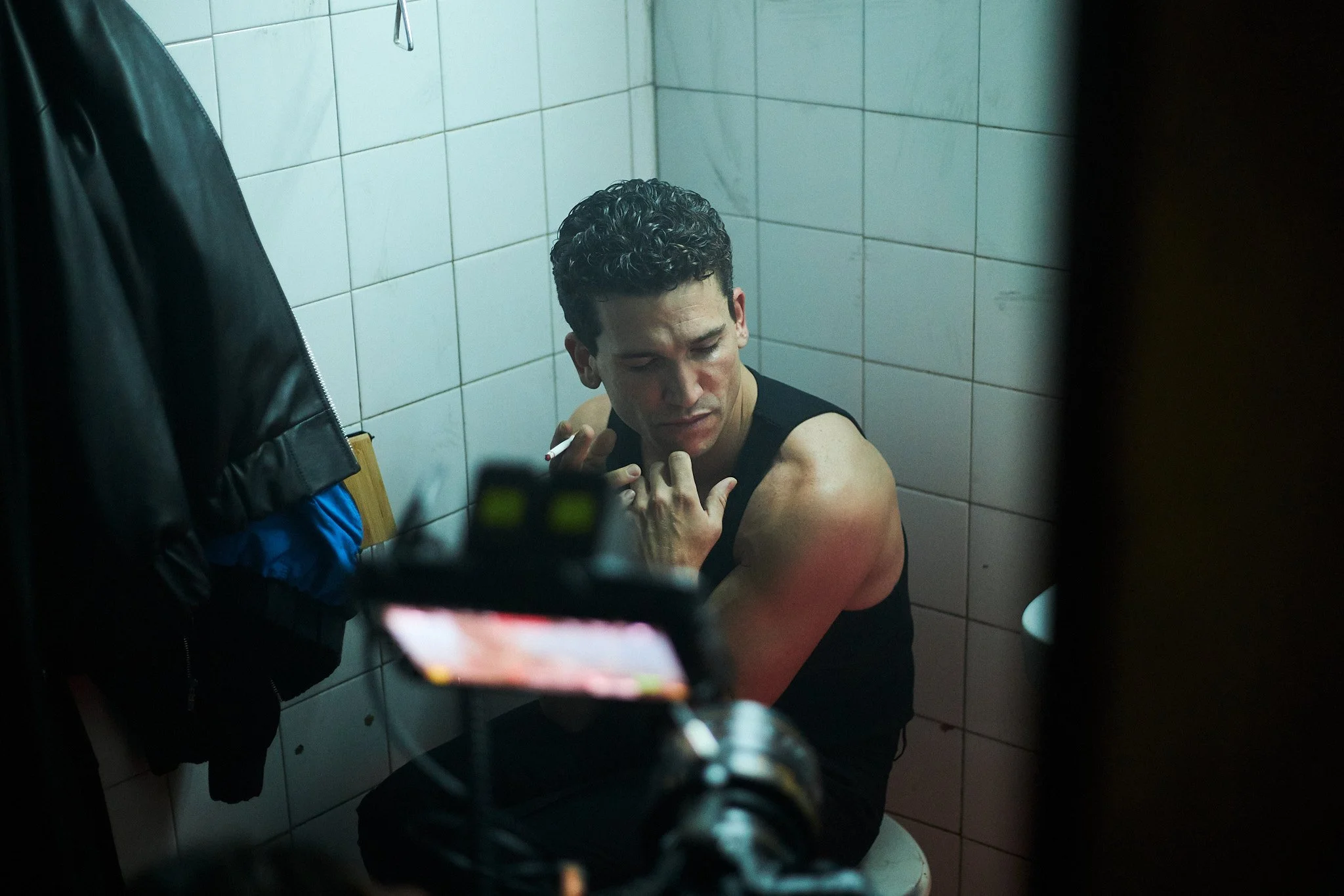 Fotofija videoclips Jaime Lorente 11.jpg