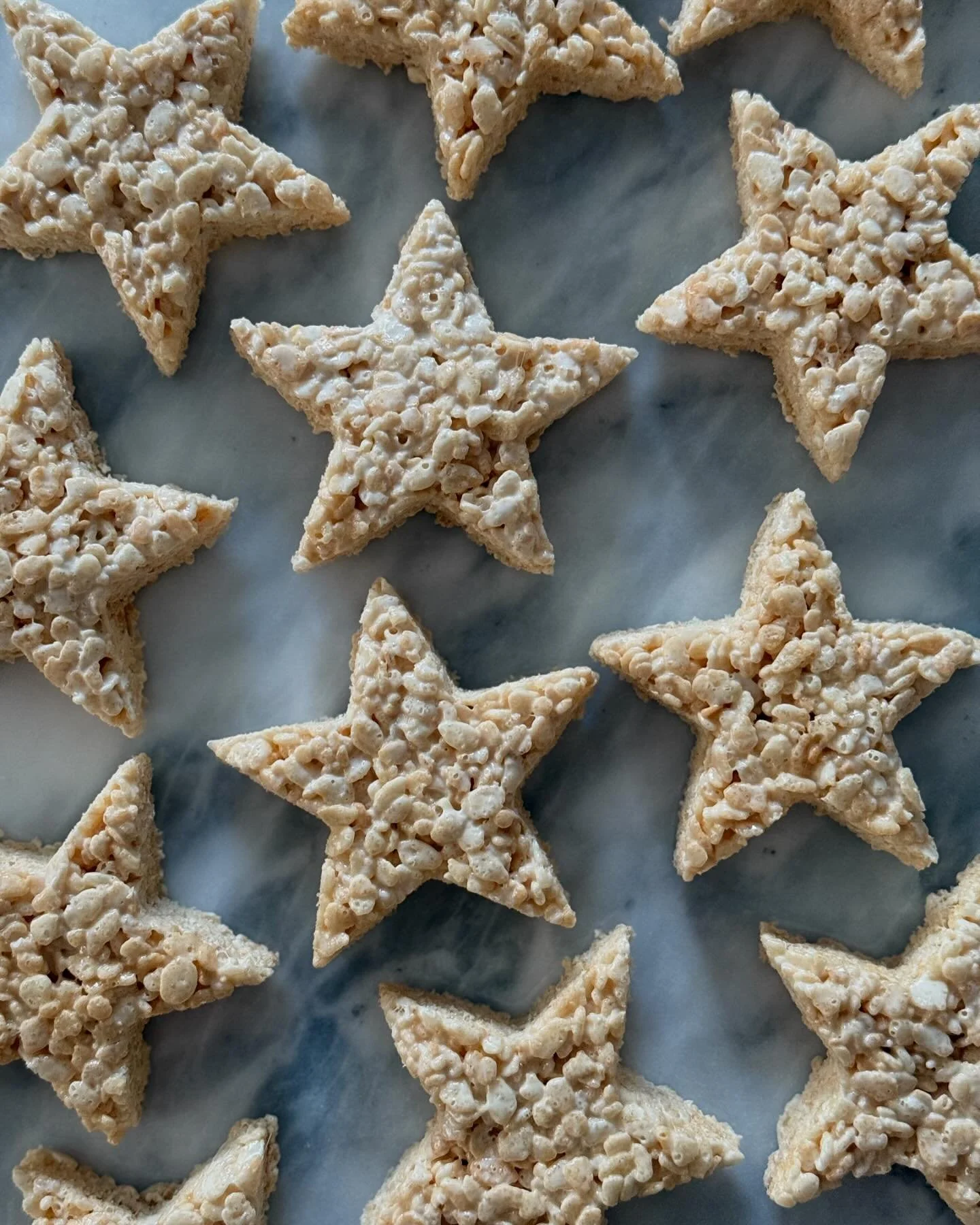 Reach for the stars ⭐️ #bakedwithlev
