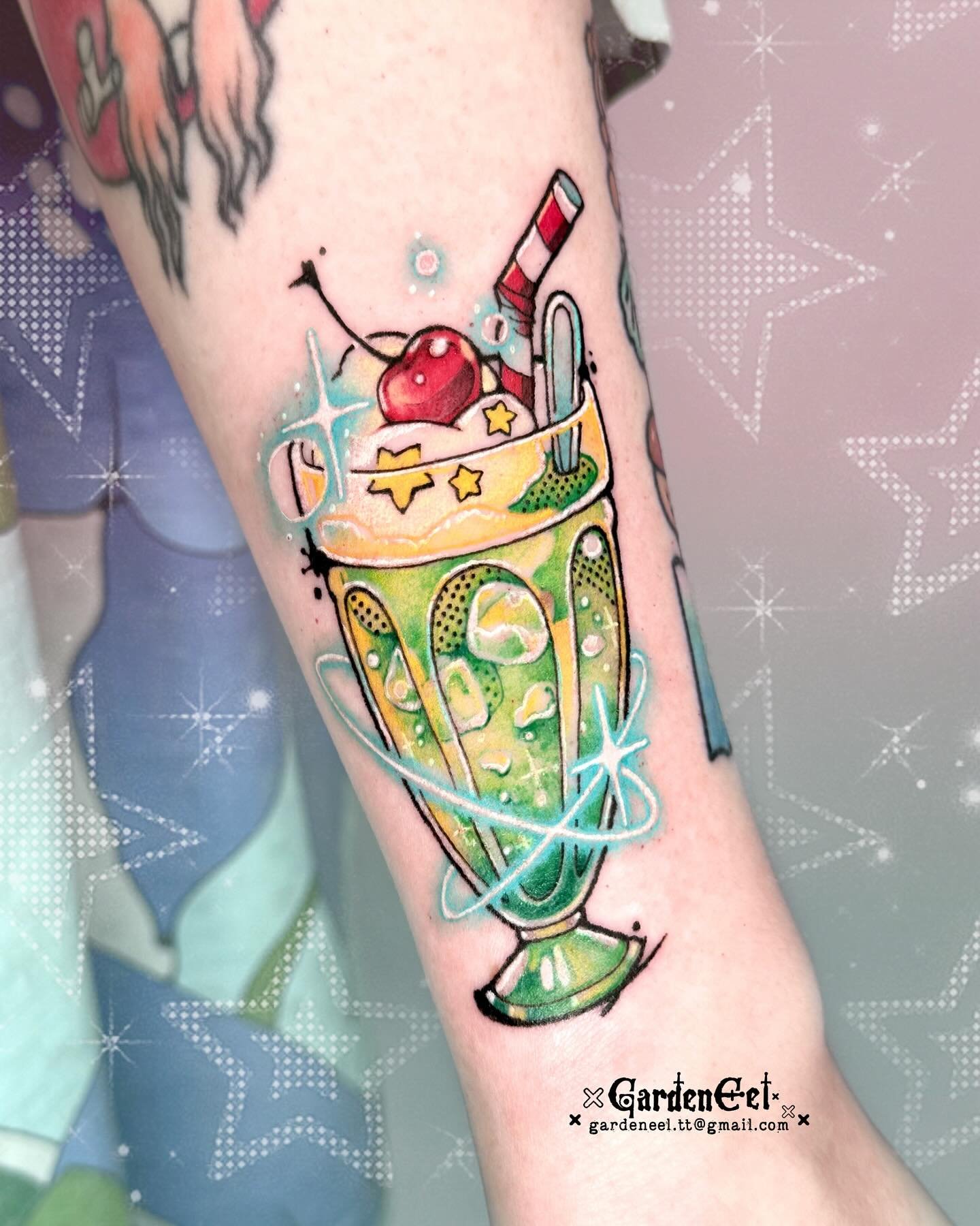 🍧 Melon Soda
Custom design ✨
Thank u sooo much for trusting 🙌
Cute placement🥹
.
&middot;̩͙꒰ঌ ✞.᛭..✟..᛭.✞ ໒꒱&middot; ﾟ
.
Based in Toronto - June/July [Open]
.
DM/Email to book✨
.
.
.
#melonsoda #soda #tattoo #tattooart #tattoodesign #torontotattoo 