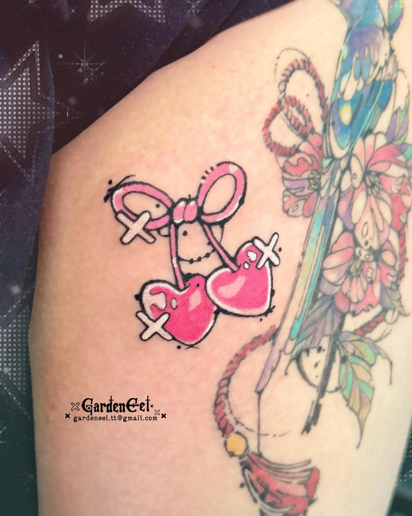 🍒 Heart Cherry 
Flash design ✨
Thanks for trusting! 💕 
The bird beside is also done by me, healed 1.5 years🥹
.
&middot;̩͙꒰ঌ ✞.᛭..✟..᛭.✞ ໒꒱&middot; ﾟ
.
Based in Toronto - Dce./Jan. [Open]
.
DM/Email to book✨ More available flashes in the highlight

