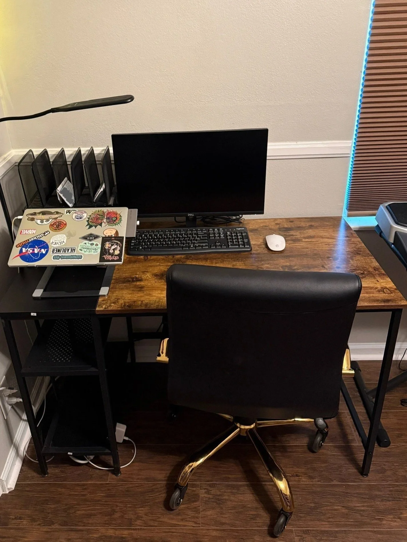 organized+desk.jpg