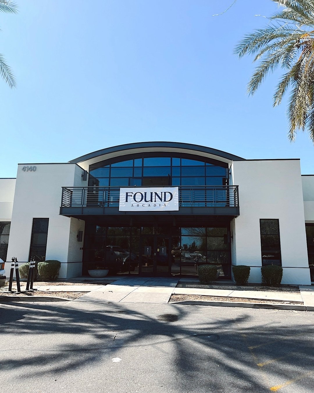 We loved working on the new store for @foundarcadia! 💫 This space will be opening in April and will be their new location for providing premium furniture and home goods. This job had an interesting combination of metalwork and windows throughout the