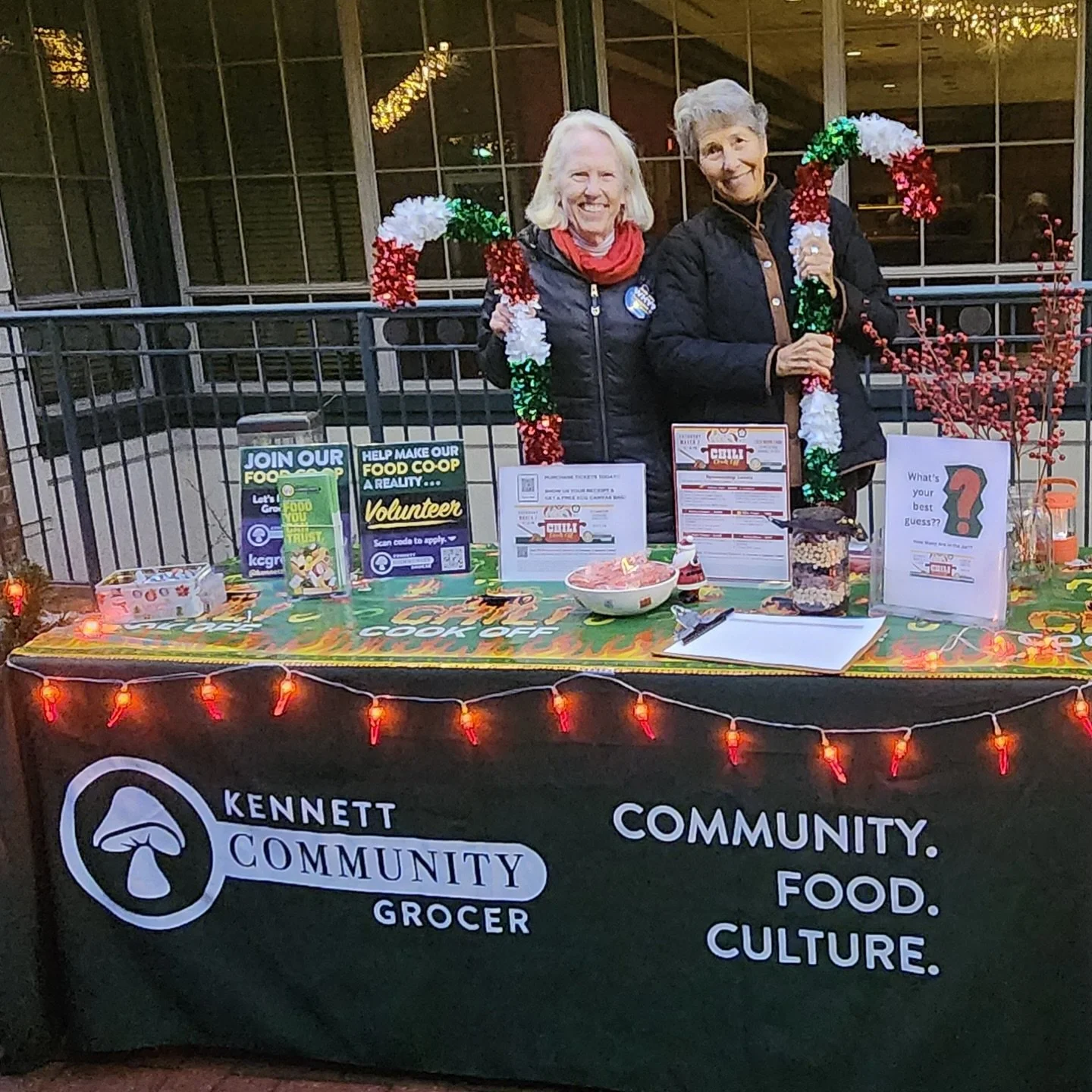 Catch us tonight at Tinsel on the Town in KSQ from 5-8 PM! 🎄

Stop by the table and guess the correct number of beans in the jar to win a ticket to the Chili Cook-off in March! 🫘

#SupportLocal #ShopLocal #KennettSquare #ChesterCountyPA 

@kennett.