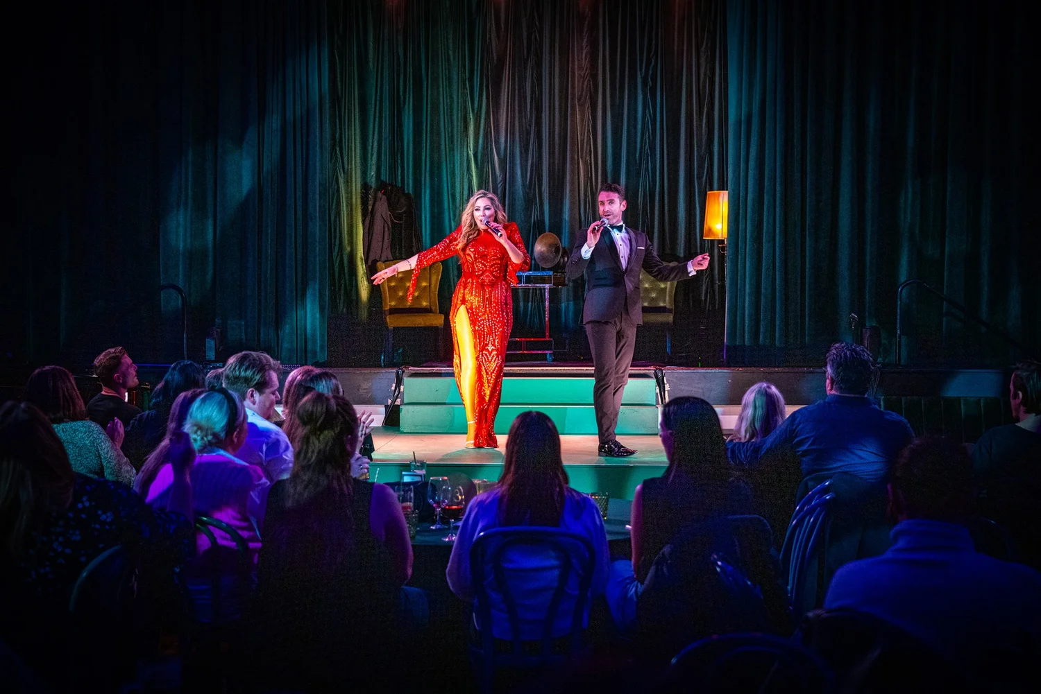 The Cabaret de Commons cast on stage