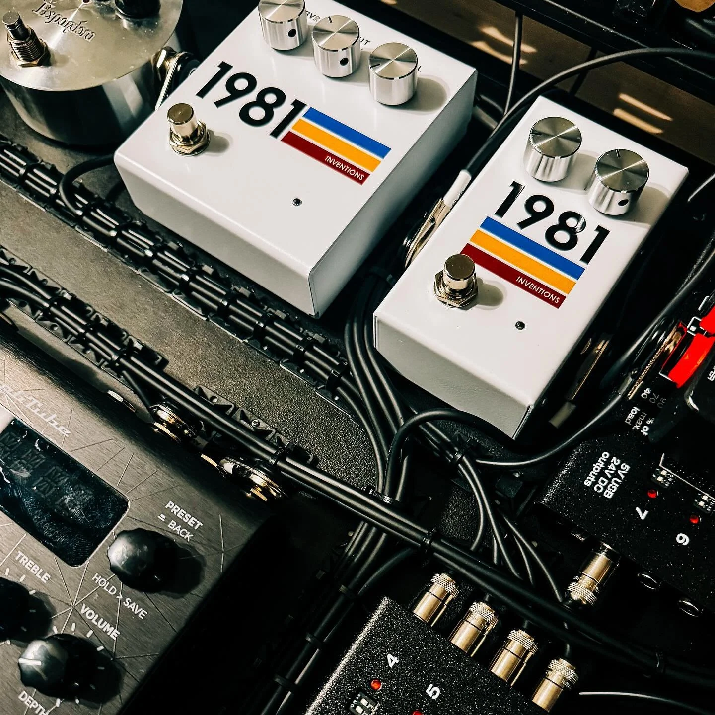 Who needs a pedalboard or flight rig build? #pedalboardoftheday #geartopia