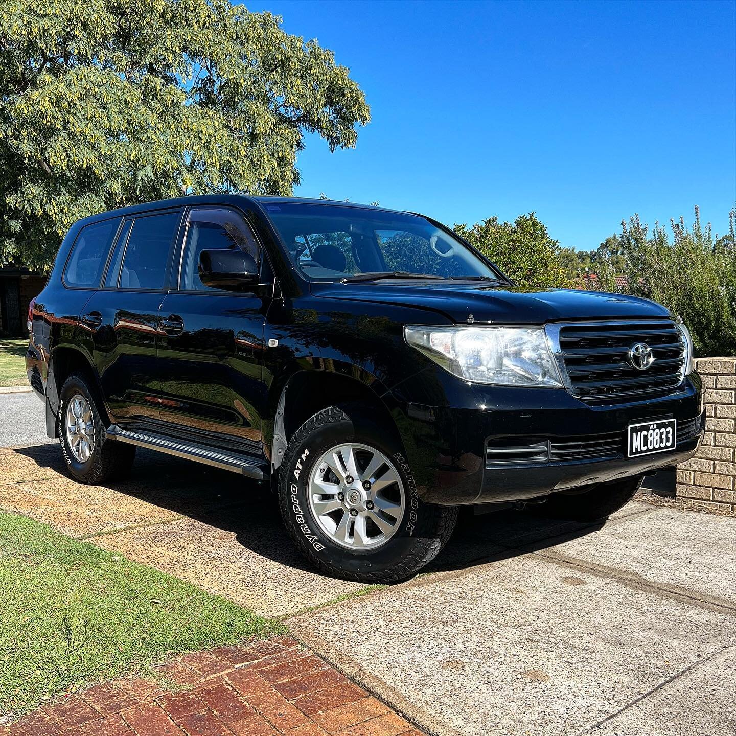 Toyota Landcruiser - Paint Correction Package

Australia&rsquo;s beloved heavy duty 4x4 and this one is only 16 years young. While Toyota&rsquo;s V8 is virtually bullet proof, the exterior paintwork was not. An extensive wash and decontamination was 