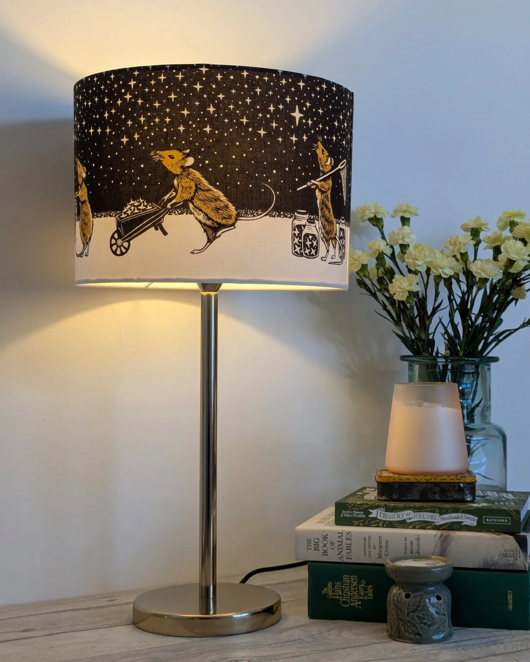 One of my biggest projects over the Summer was making my first lampshade! 🌟

When I finished my mice linocuts back in May, I got to work with making a prototype lampshade, testing fabrics for screen printing and light transmittance. I had a design i