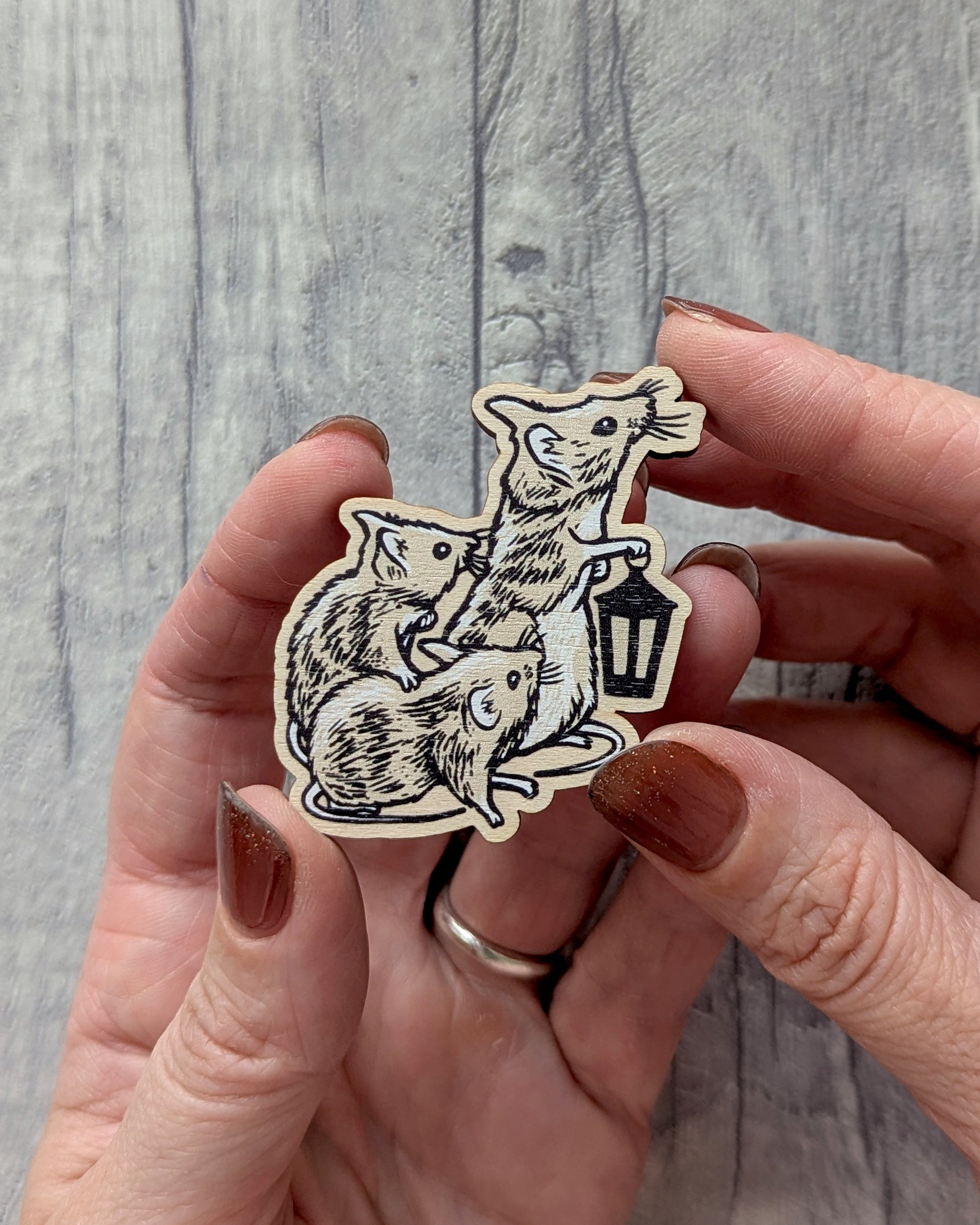 Frankie-Brown-Pin-Badge-Wooden-Mice-02.jpg