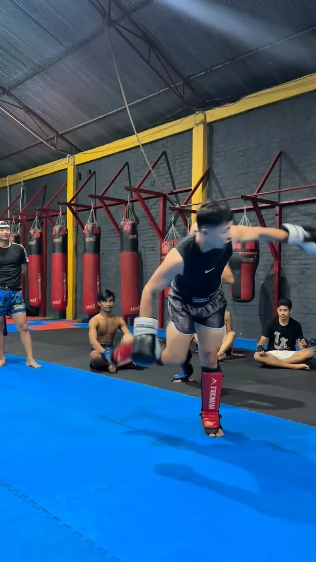 Fueling Fighters, One Sip at a Time!
Team @easternlilyofficial was proud to keep the warriors of @warriorsmuaythaiacademy hydrated and unstoppable in their grind.
Stay strong. Stay focused. Stay EasternLily.
“Sweat is temporary. Strength is f