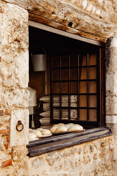 A Travel Guide to Perouges, France: The Perfect Day Trip From Lyon ...