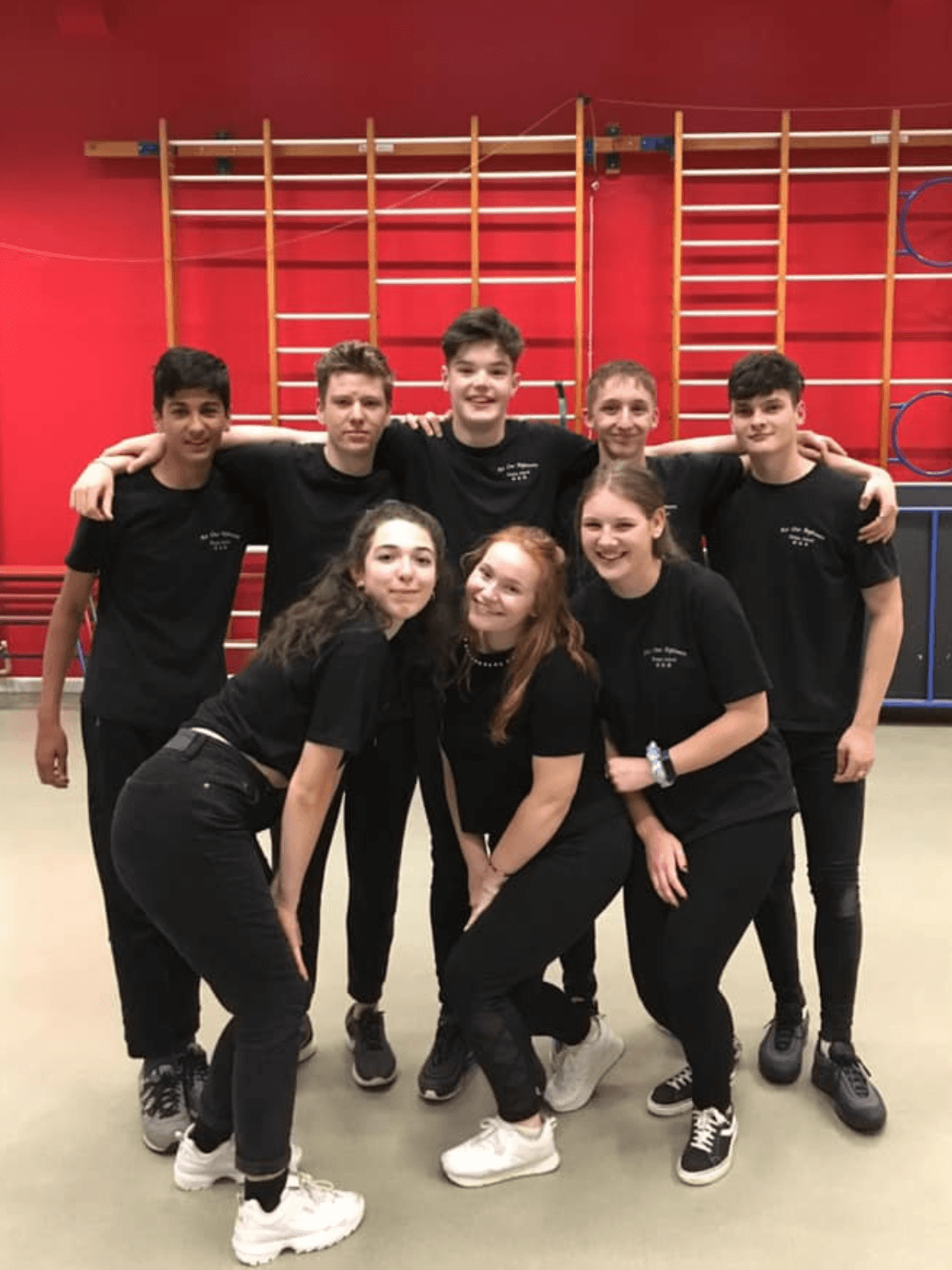 Teen students participating in a drama class at Act One Beginners