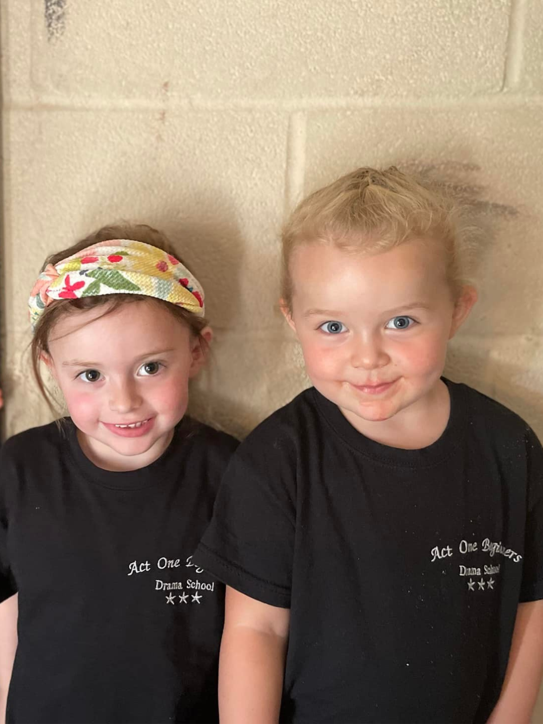 Tots drama and music class for ages 2–4 at Act One Beginners
