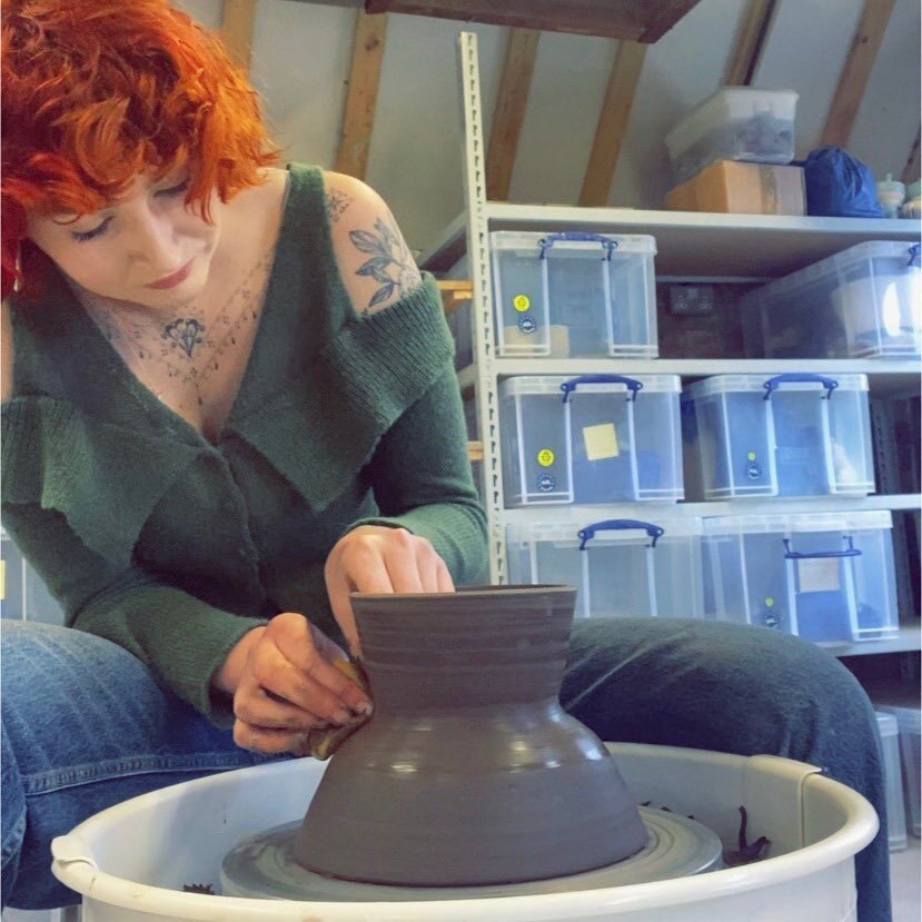 Black clay kinda day 🖤 
#blackclay #stonware #ceramics #wheelthrown #wheelthrownpottery #handmadeceramics
