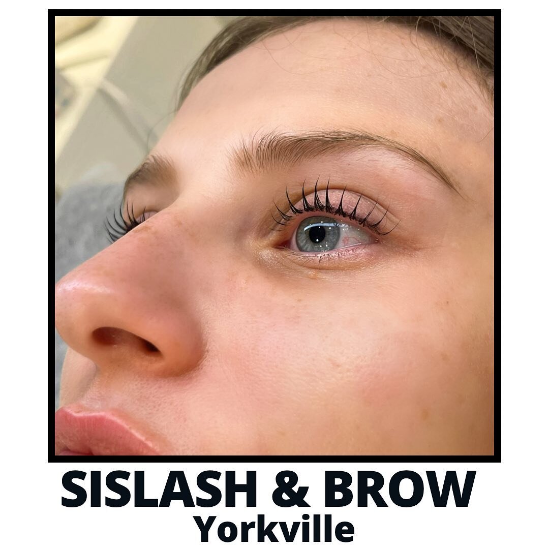 Lash lift of Sislash is amazing.

A lash lift is a treatment that enhances the natural lashes by curling and lifting them from the base, making them appear longer and more open. It gives a similar effect to using an eyelash curler but is semi-permane