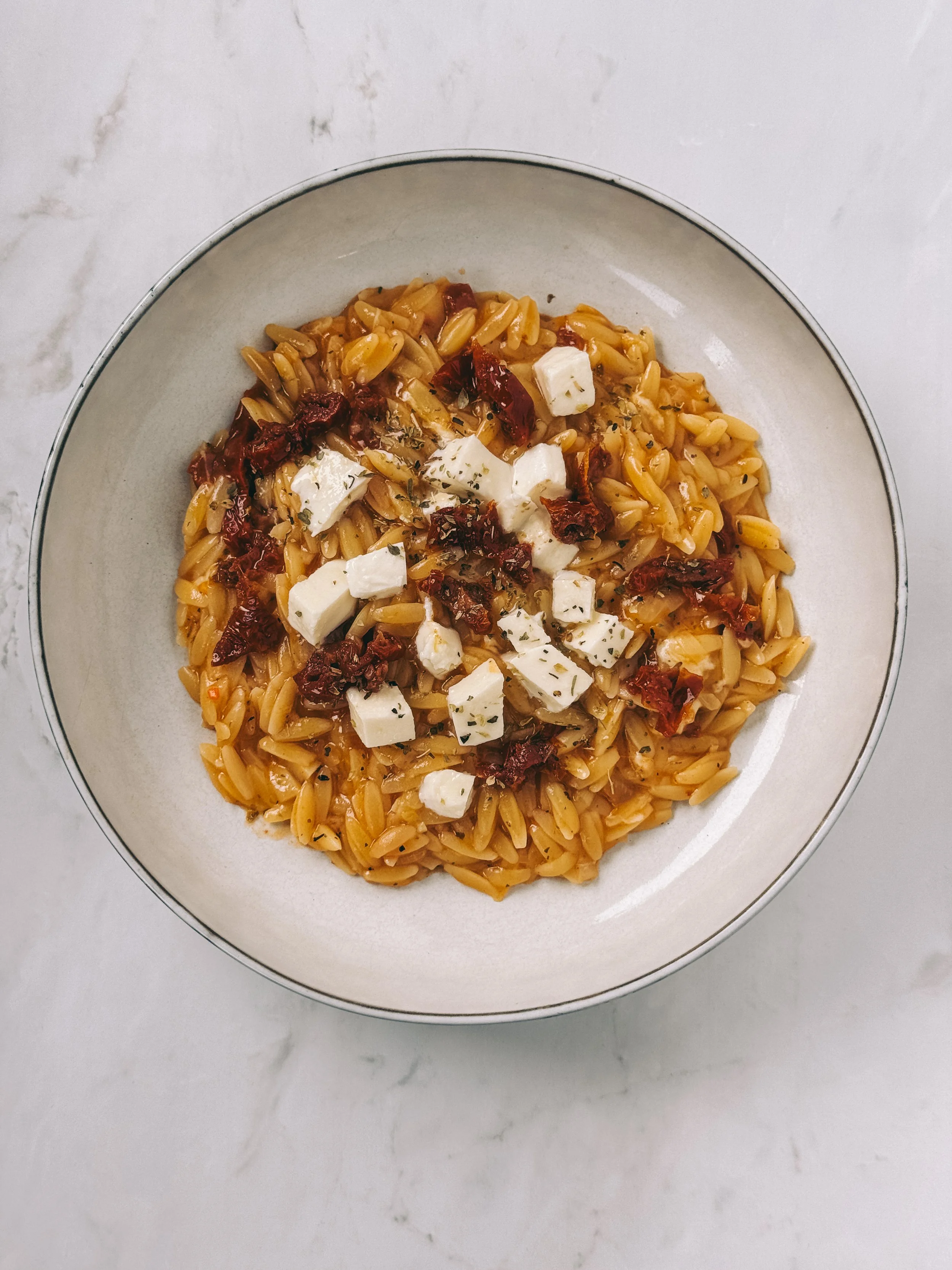 Reisnudel-Risotto mit Tomaten &amp; Mozzarella