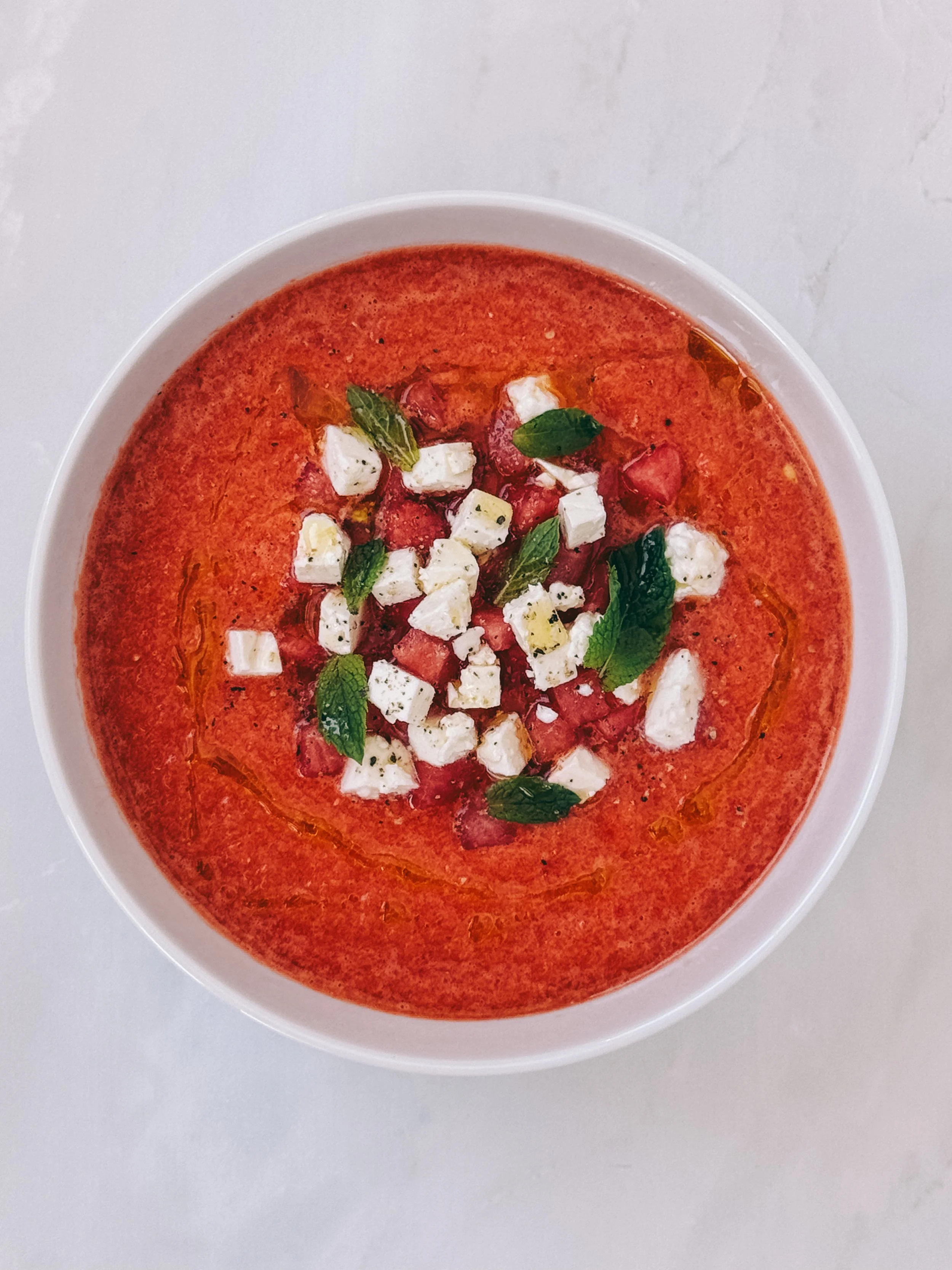 Wassermelonen-Gazpacho mit Feta und Minze