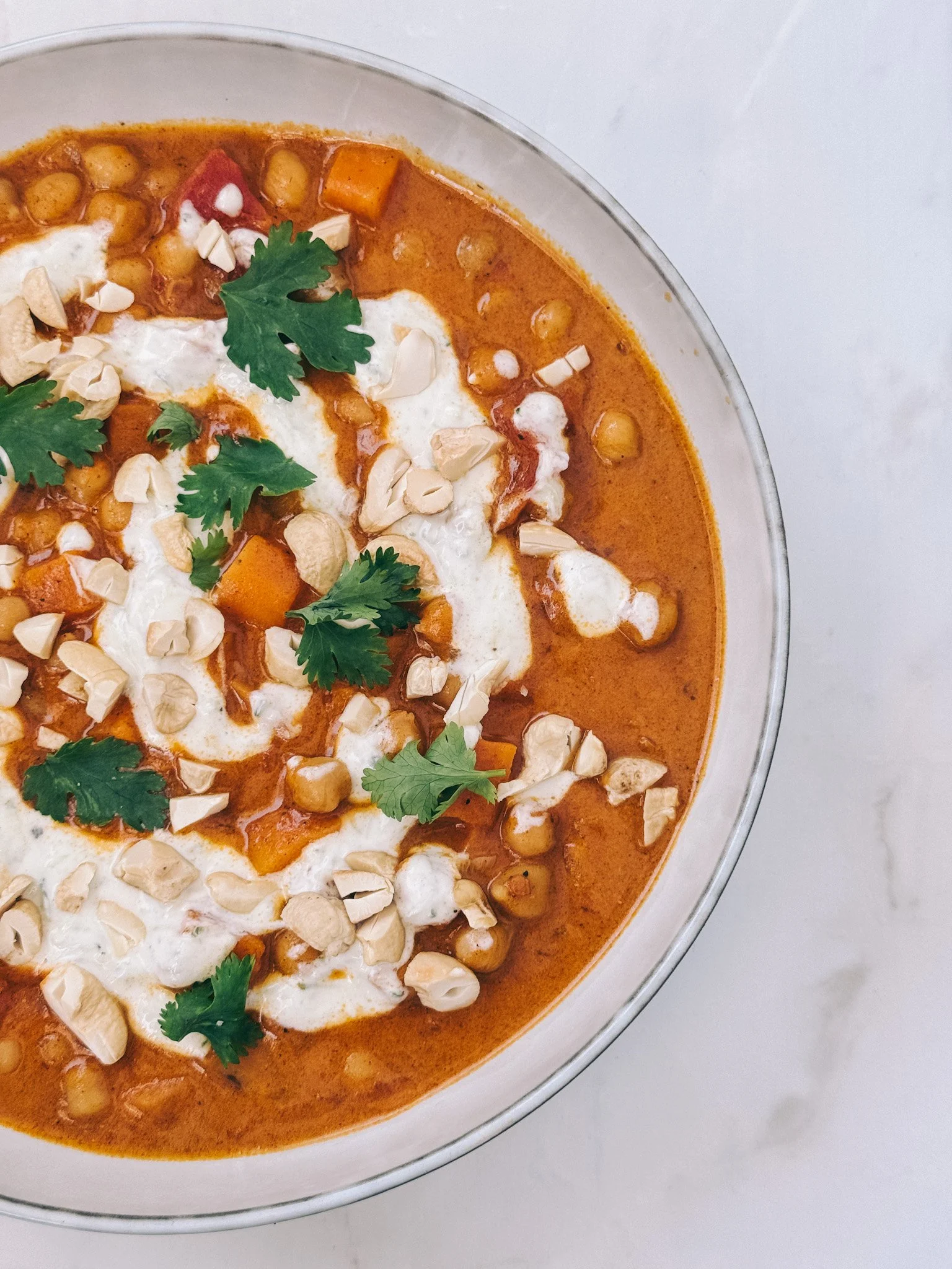 Korma Curry mit Kichererbsen &amp; Süsskartoffeln