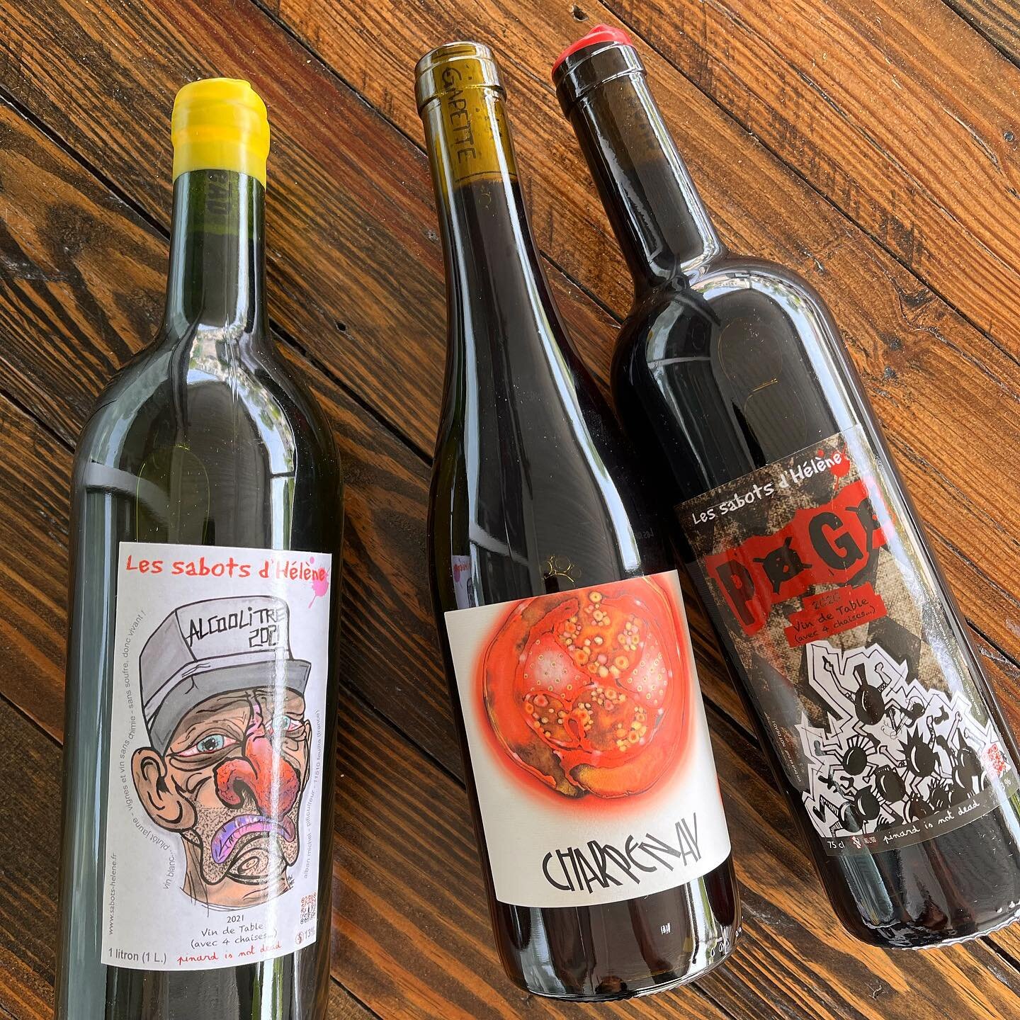 i n t r o d u c i n g 🥁

these new wines to our shelves from
 @d_i.wine // @naturalvbdistro 

come taste them tomorrow 
6 - 8 p m 🇫🇷

theyre so good! so fresh, lil funky. 🙃