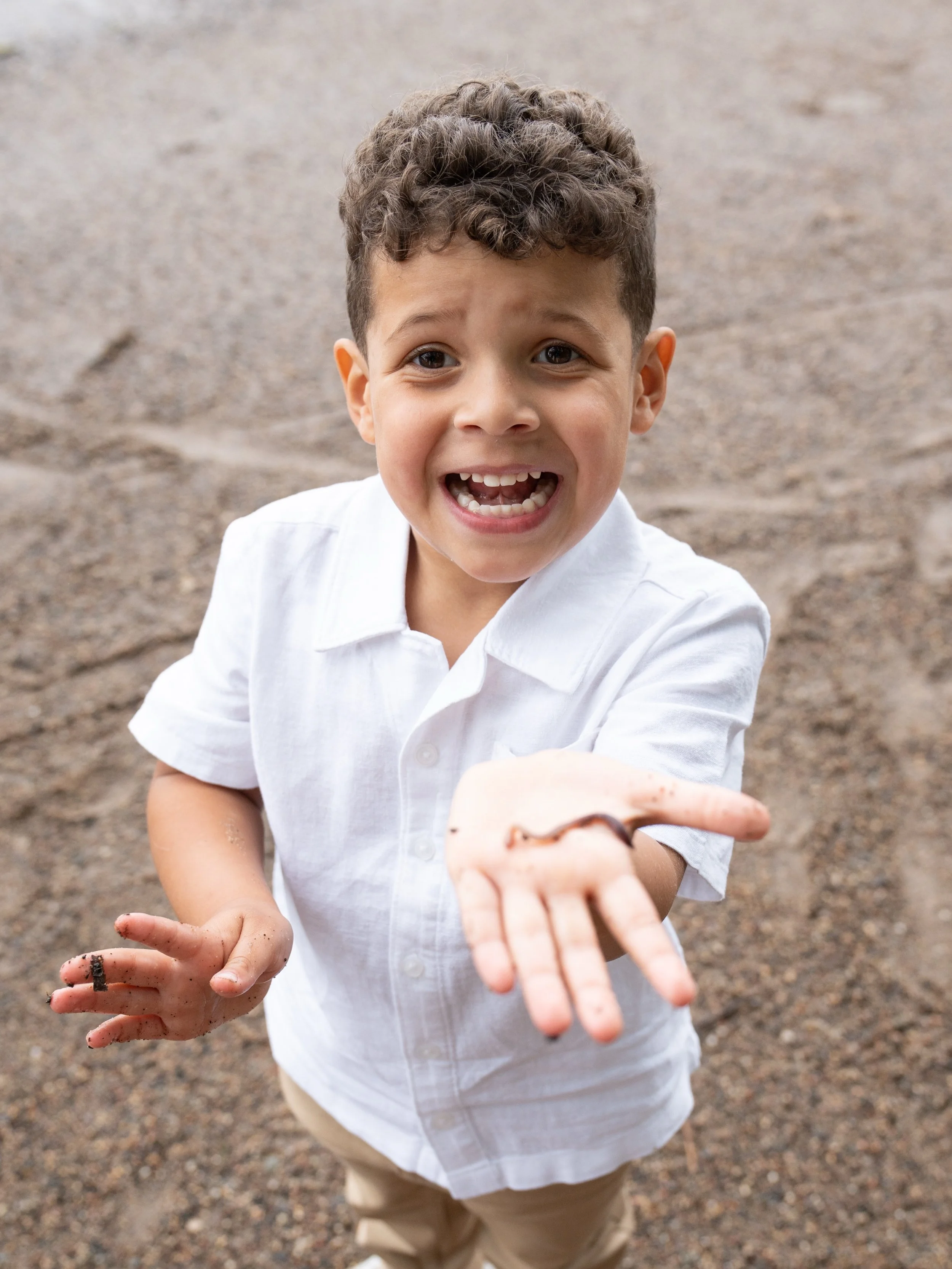 Nothing like a rainy lake shore photoshoot featuring worms, of course! 

Boy mom family photos candid family photos lake beach spring blaine anoka coon rapids children portraits outside explore