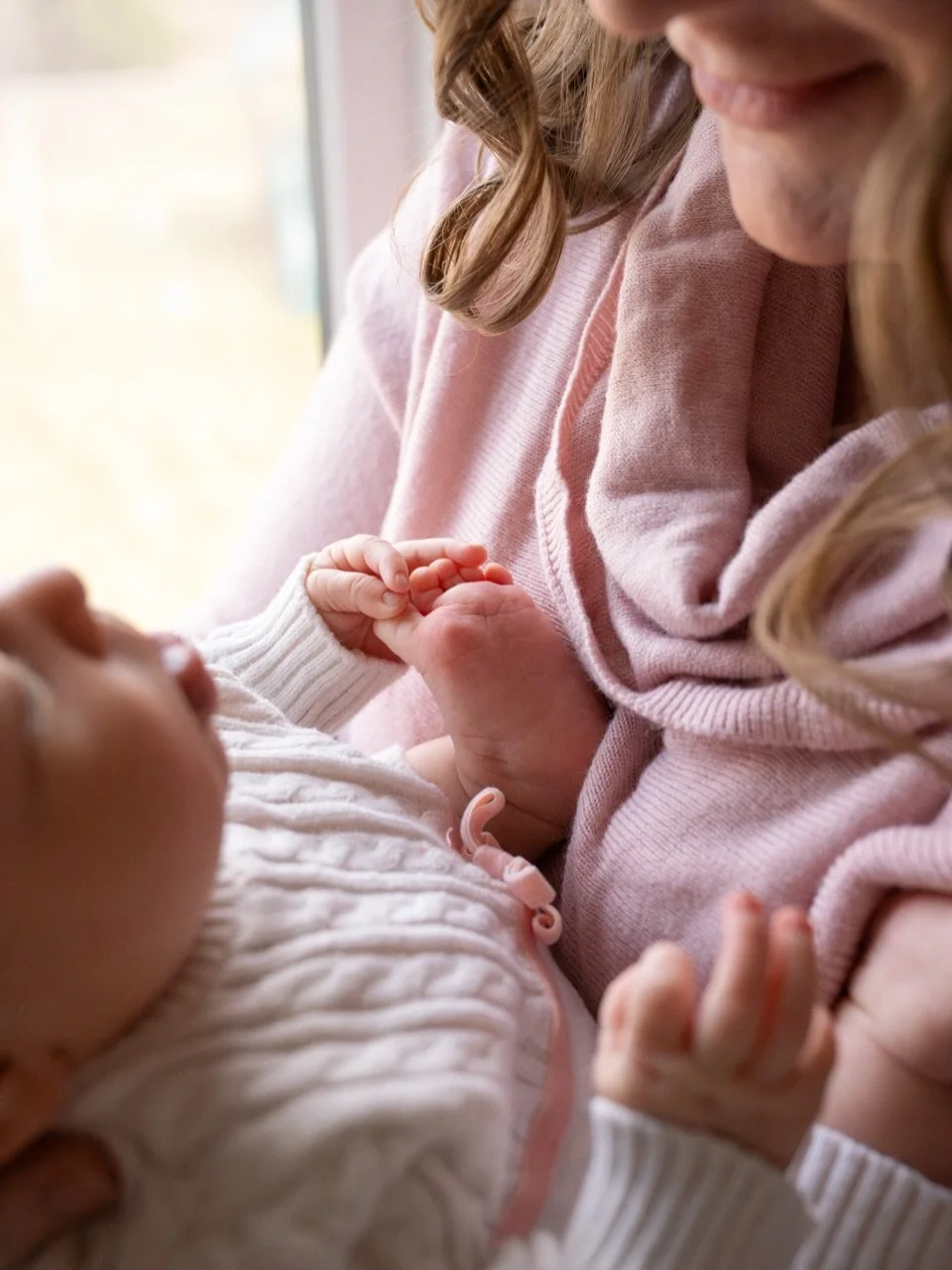Every age holds its own little details worth capturing and cherishing 🤍 

Newborn photos family photos blaine candid detail photoshoot photography wing and Willow anoka minneapolis