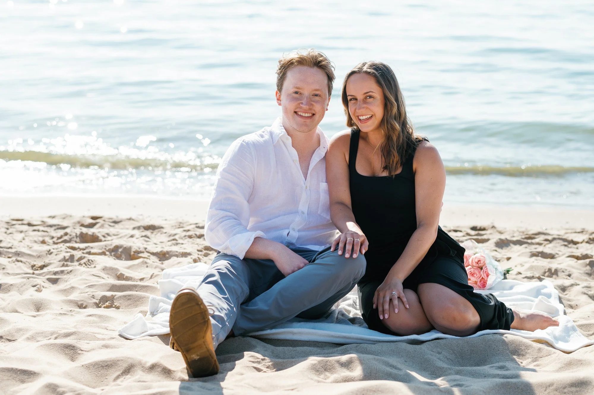 oval-beach-saugatuck-proposal-photographer (20).jpg