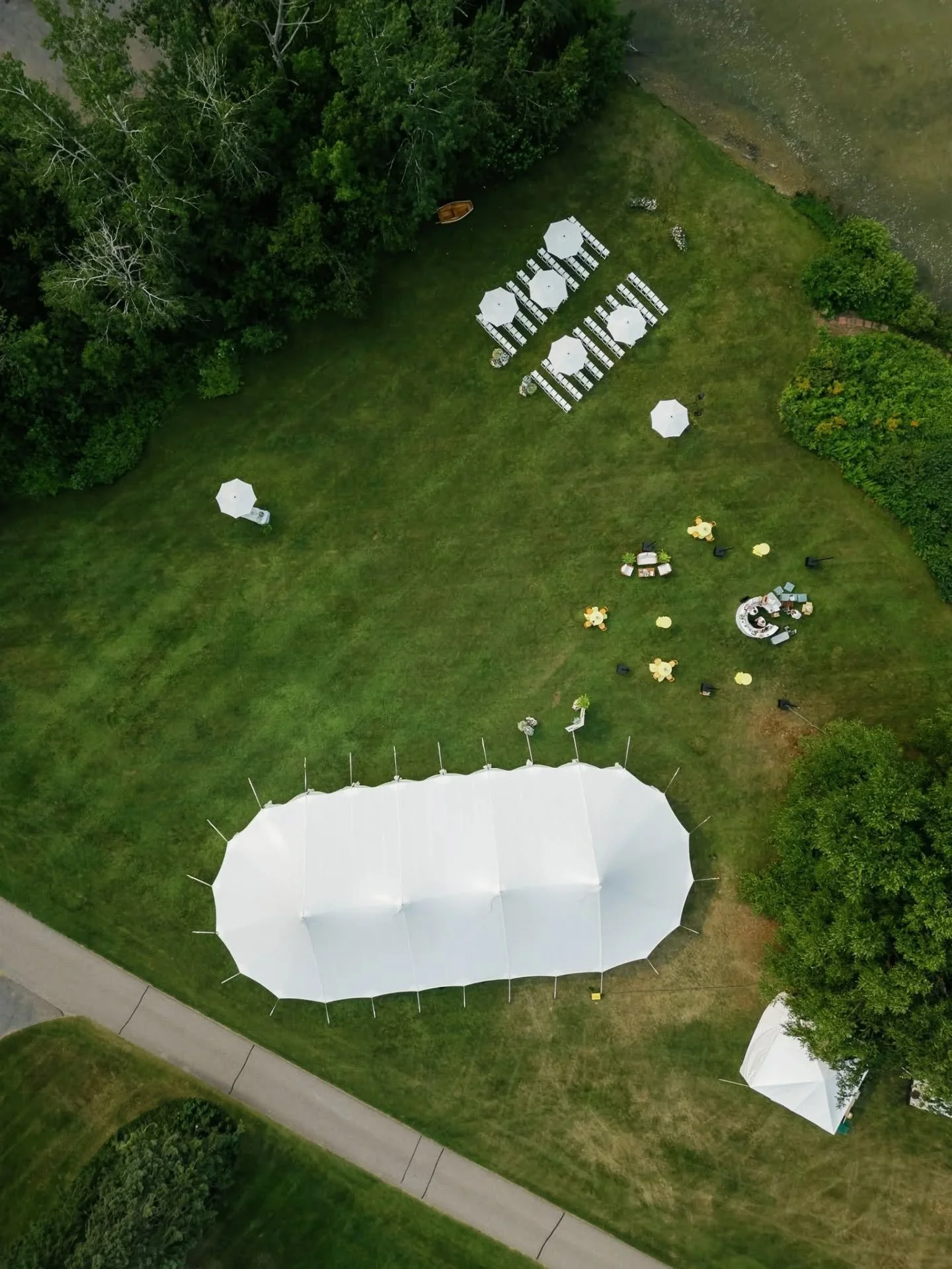 Details from different angles.

Photography:&nbsp;@sydneymariephotography
Planner:&nbsp;@up_north_events
Venue: Private Property
Hair and Makeup:&nbsp;@upnorth.beauty
Florist:&nbsp;@kellyrichashford
Details:&nbsp;@timelesseventrental
Draping:&nbsp;@e