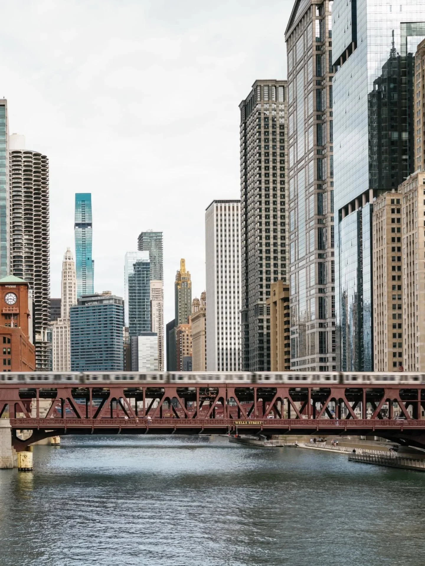 Tried something new this week with my friends at @ourphotoclub. Roll for inspiration, and let fate decide what you&rsquo;re photographing 🎲📷

Field Assignment: Roll &amp; Shoot (lighting, subject, theme)

Soft Light &middot; Landscape &middot; Musi