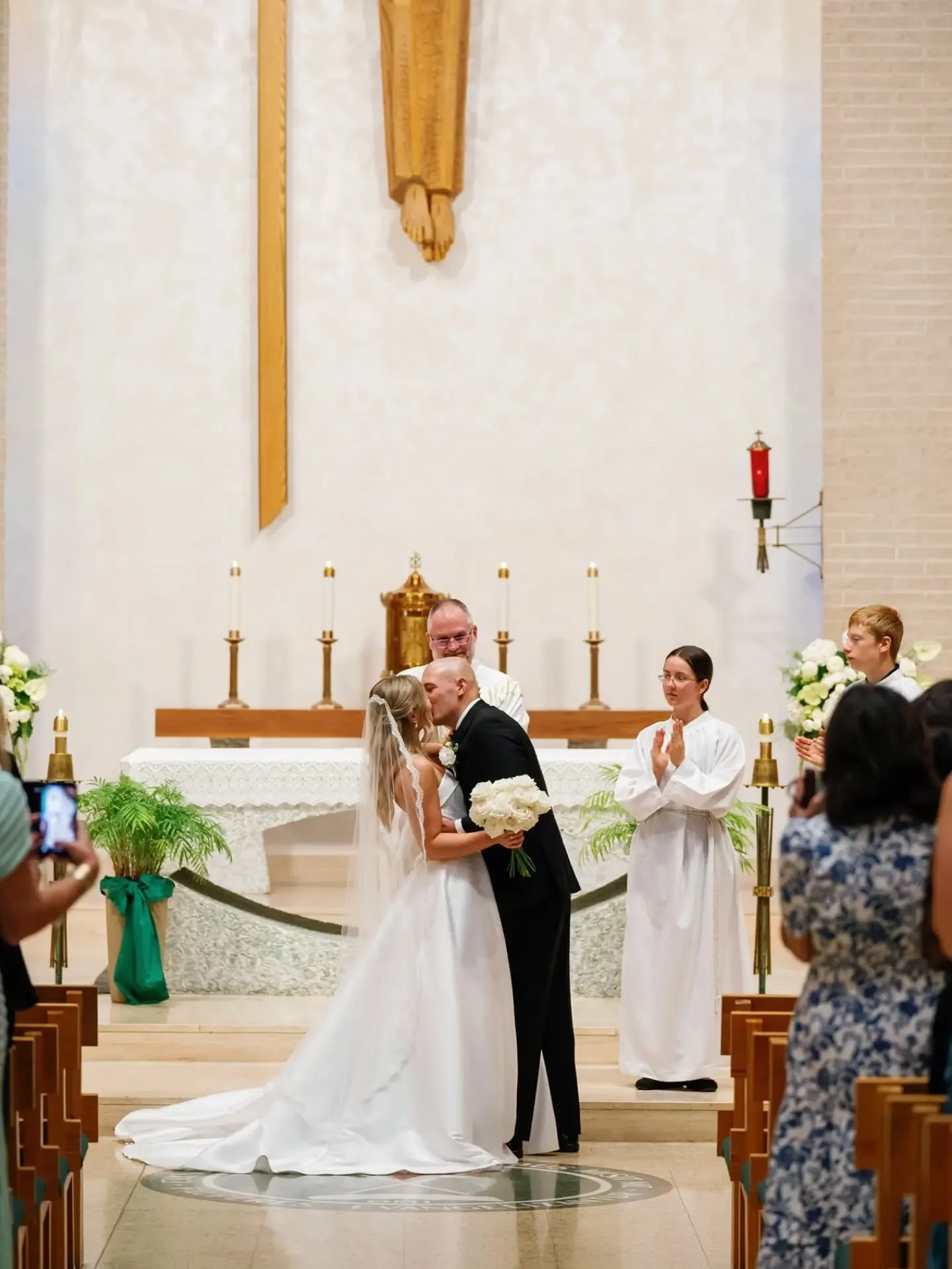 Abby and Inigo's wedding was such a beautiful way to start the month of August.

One of my favorite details from their day was that they chose to get married on Abby&rsquo;s parents&rsquo; 28th wedding anniversary, which made an already special day f