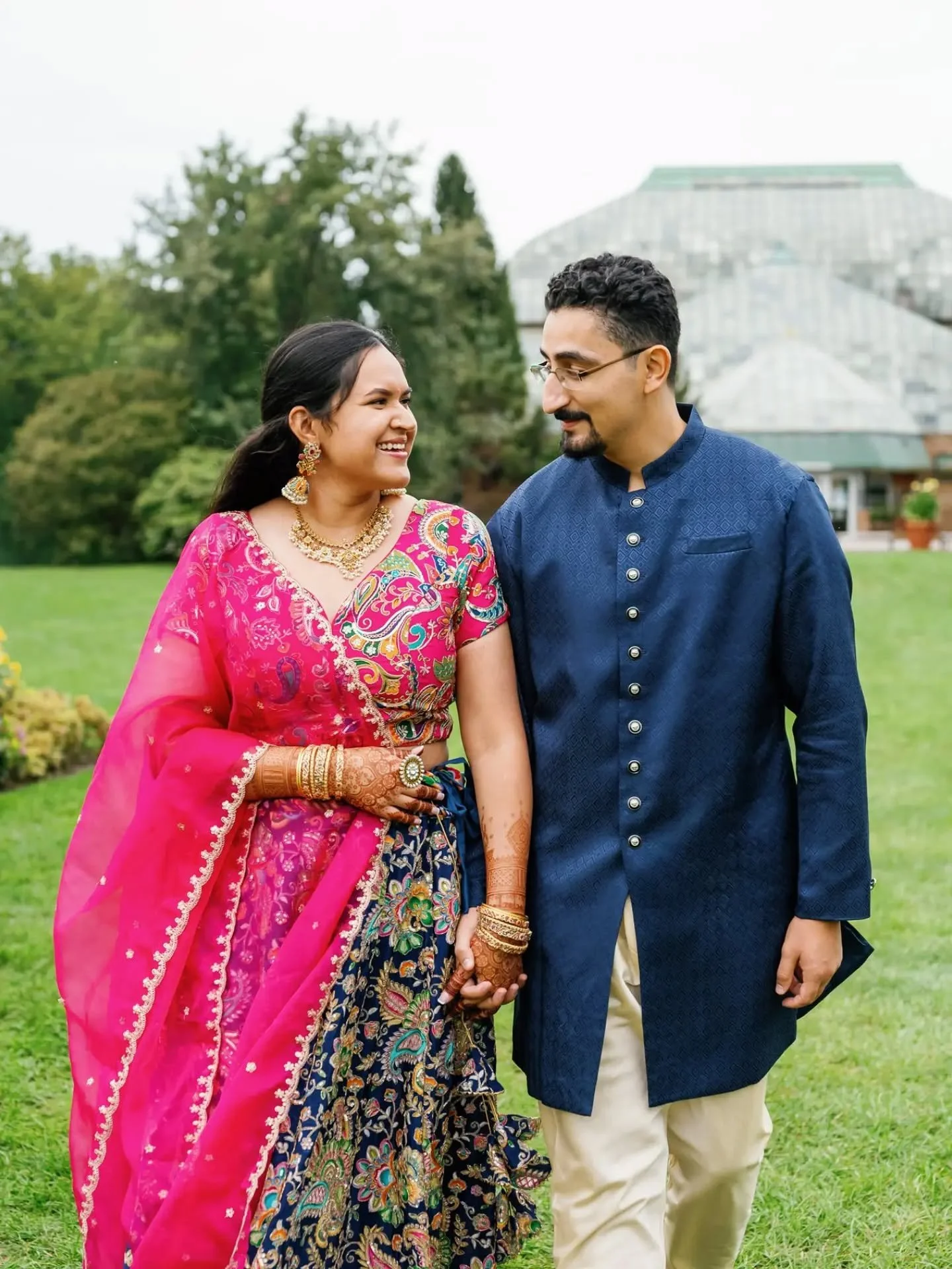 Janani + Rob were an absolute delight.

Before heading to their welcome party, we spent some time wandering through the lush greenery of Lincoln Park for a few portraits. Such a beautiful way to kick off their wedding celebrations!

Planner: @dvseven