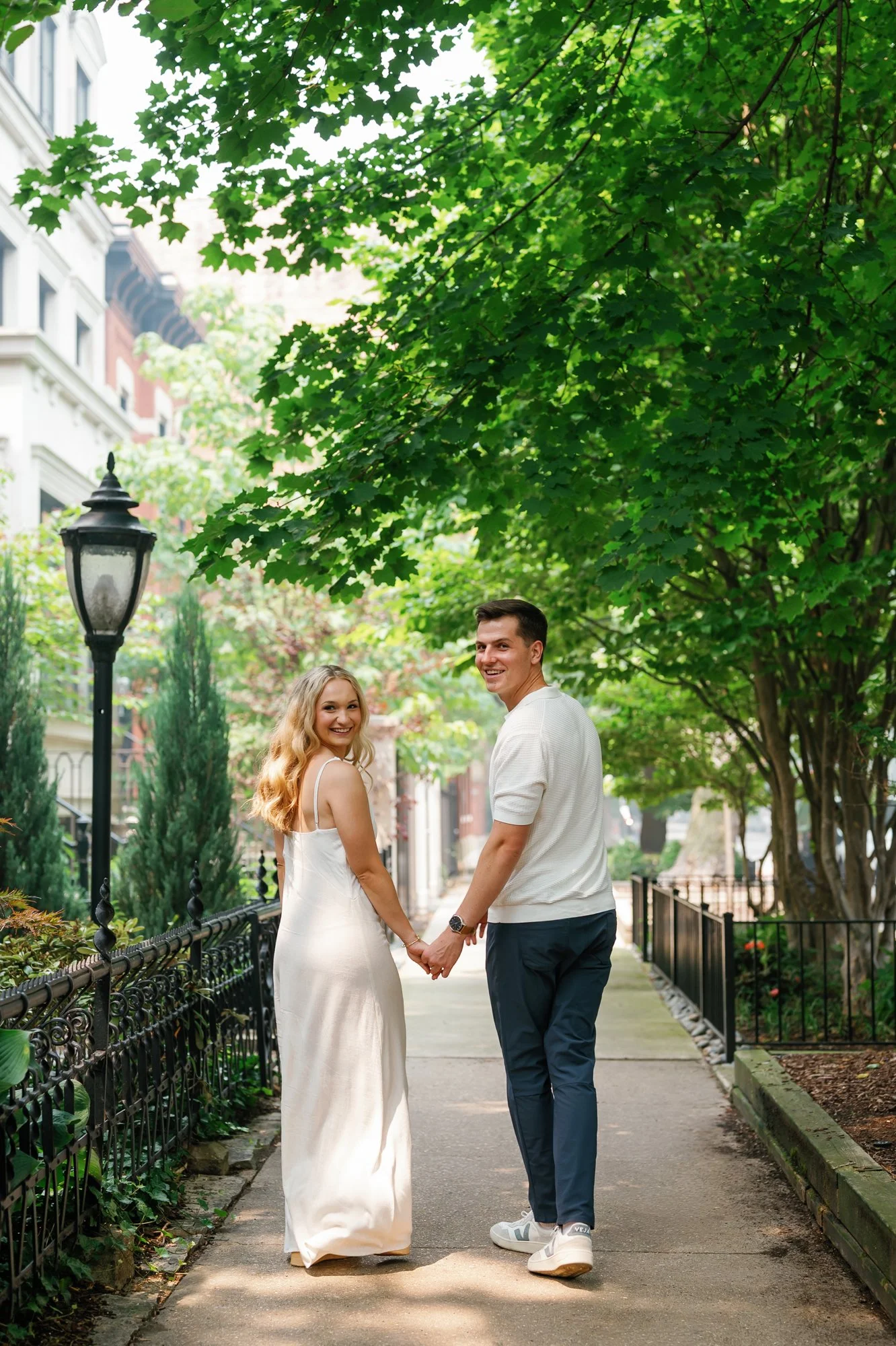 lincoln-park-chicago-engagement-session (21).jpg