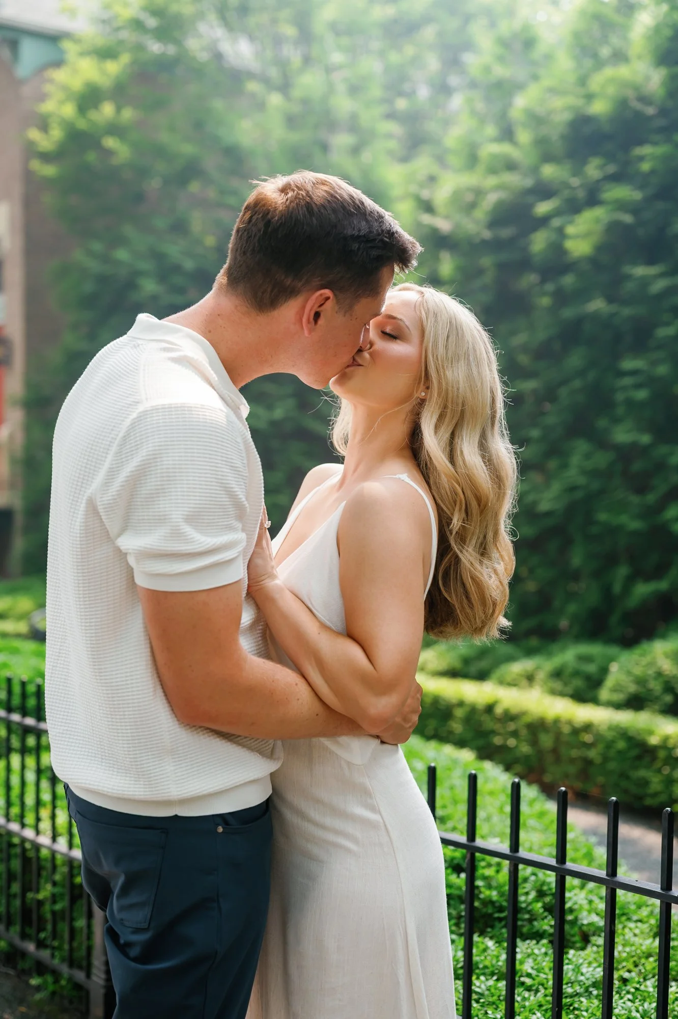 lincoln-park-chicago-engagement-session (30).jpg