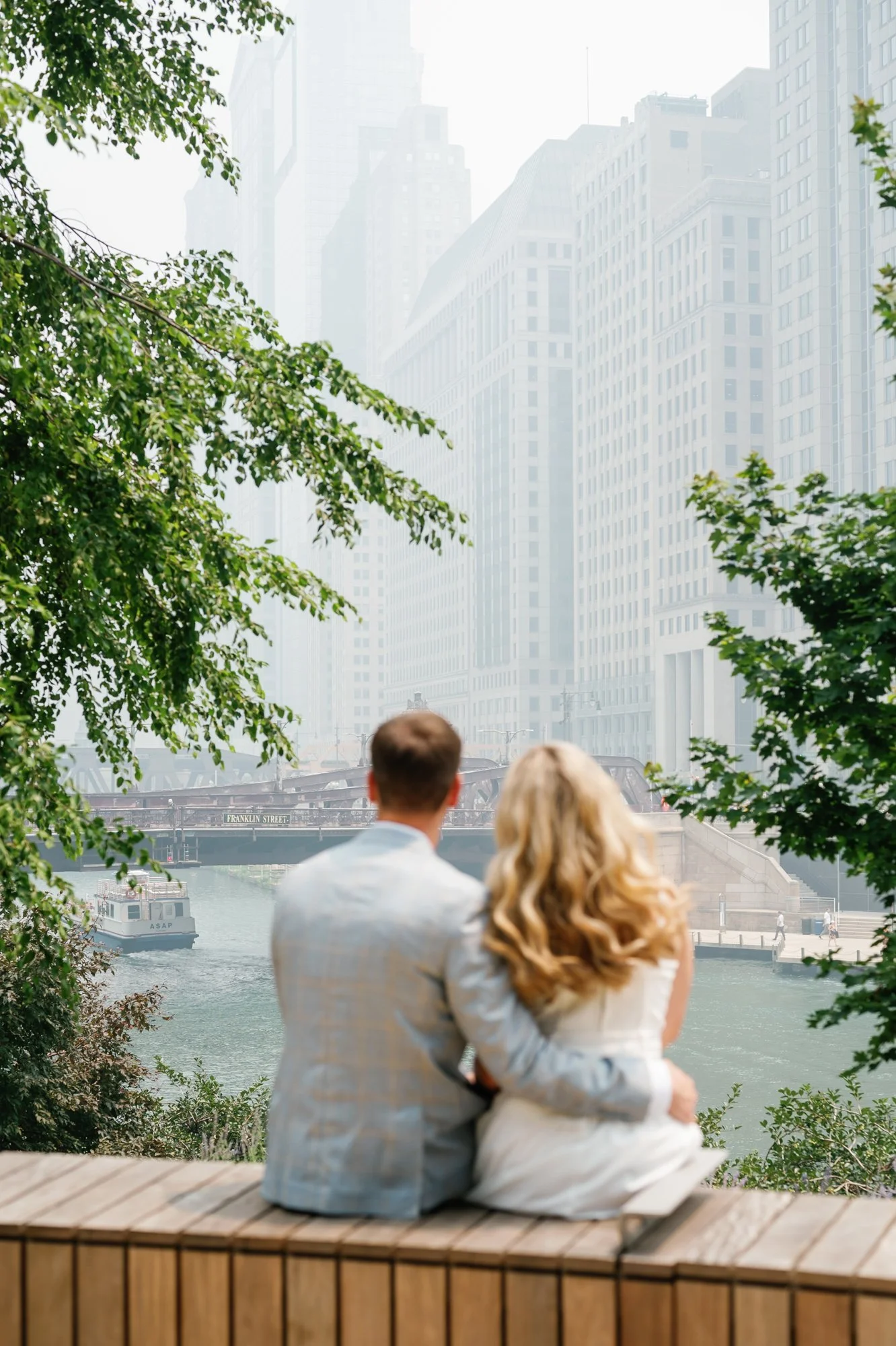 lincoln-park-chicago-engagement-session (17).jpg